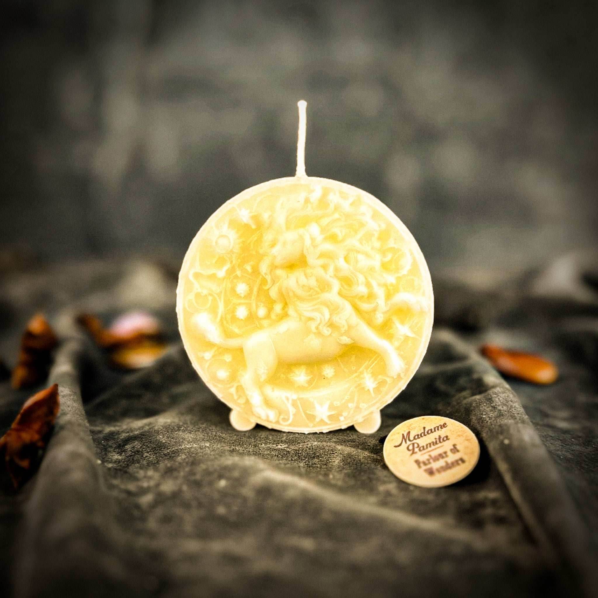 Beeswax Leo Lion Zodiac Spell Candle - White (Blessing)