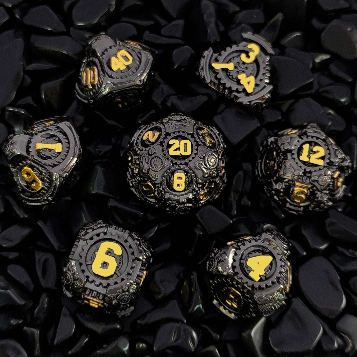 Punk Steam Ming Dynasty - Black Gold Mechanical Gear Solid Metal Dice Set
