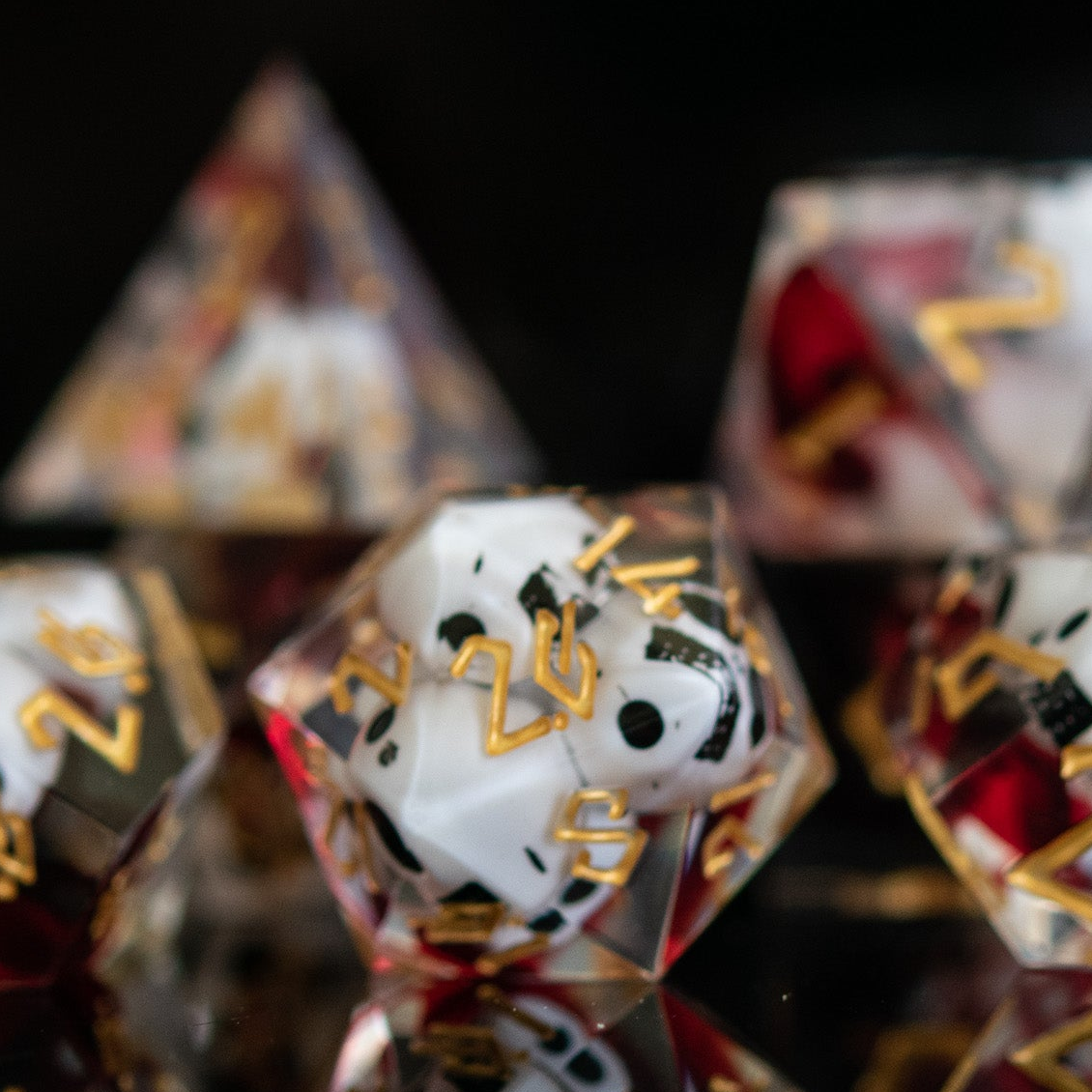 Bloody Corpse Sharp-Edged Resin Dice Set