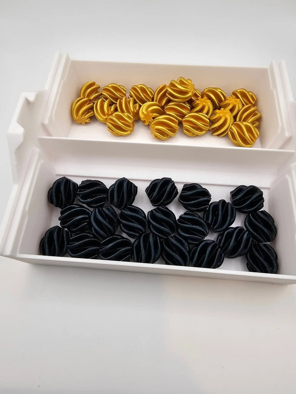 Cascading Connect Game - Self-Sorting Strategy Toy