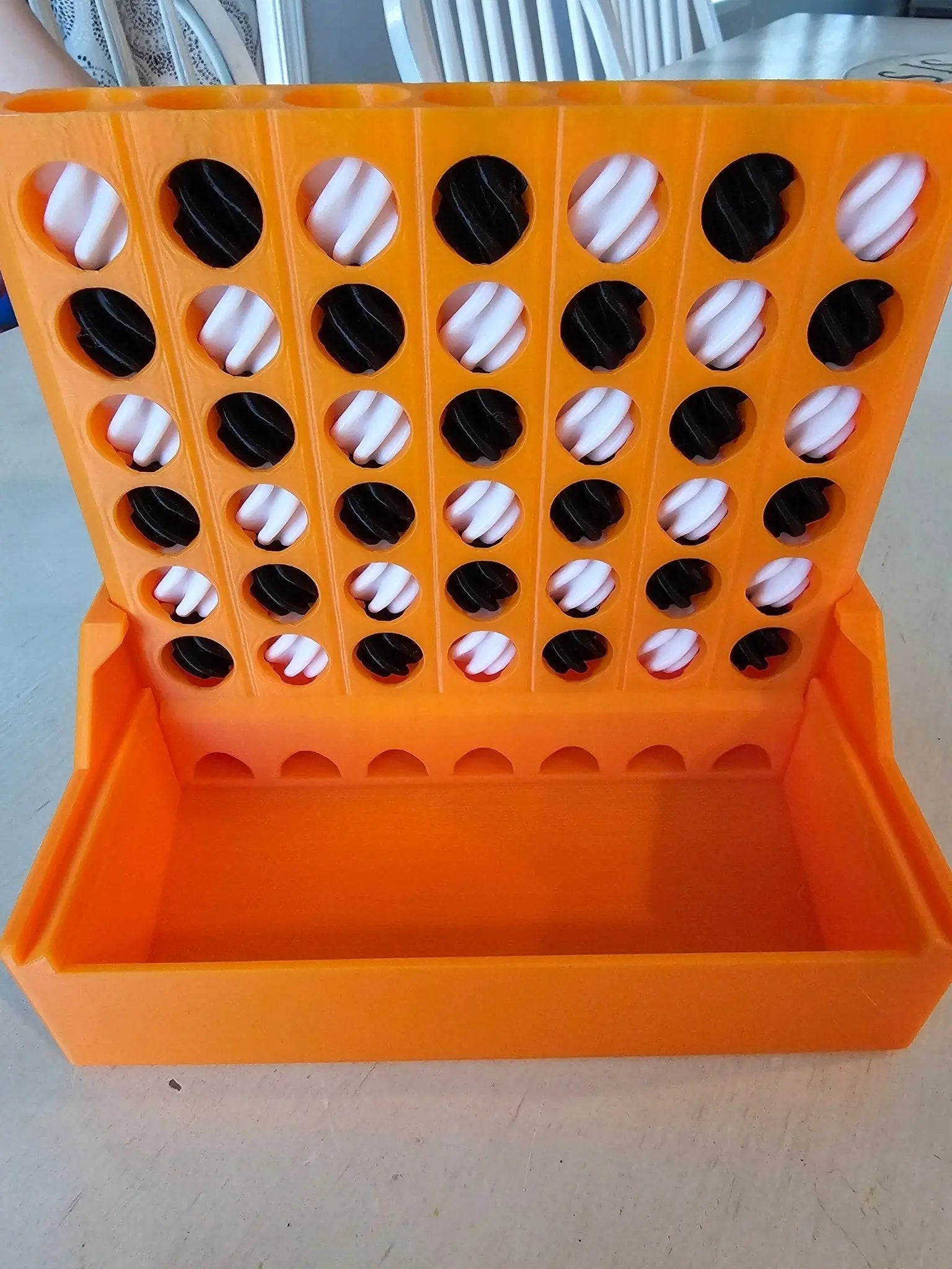 Cascading Connect Game - Self-Sorting Strategy Toy