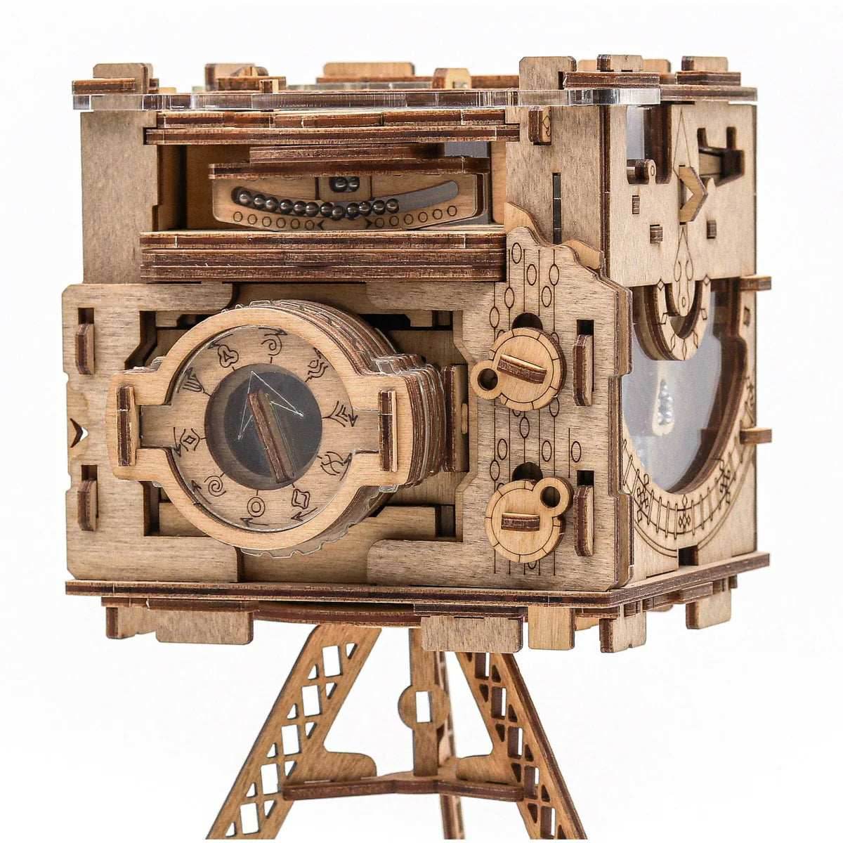 Cluebox: Escape Room In a Box - Sherlock's Camera - 
