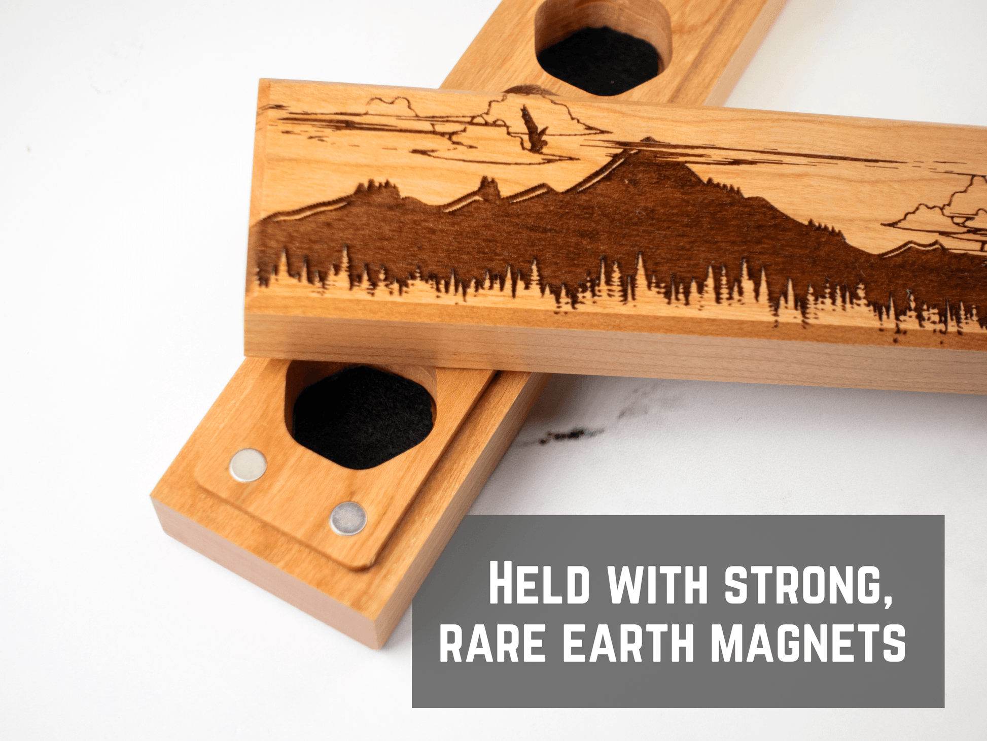 Fantasy | Engraved Council of 7 Dice Vault - Cherry