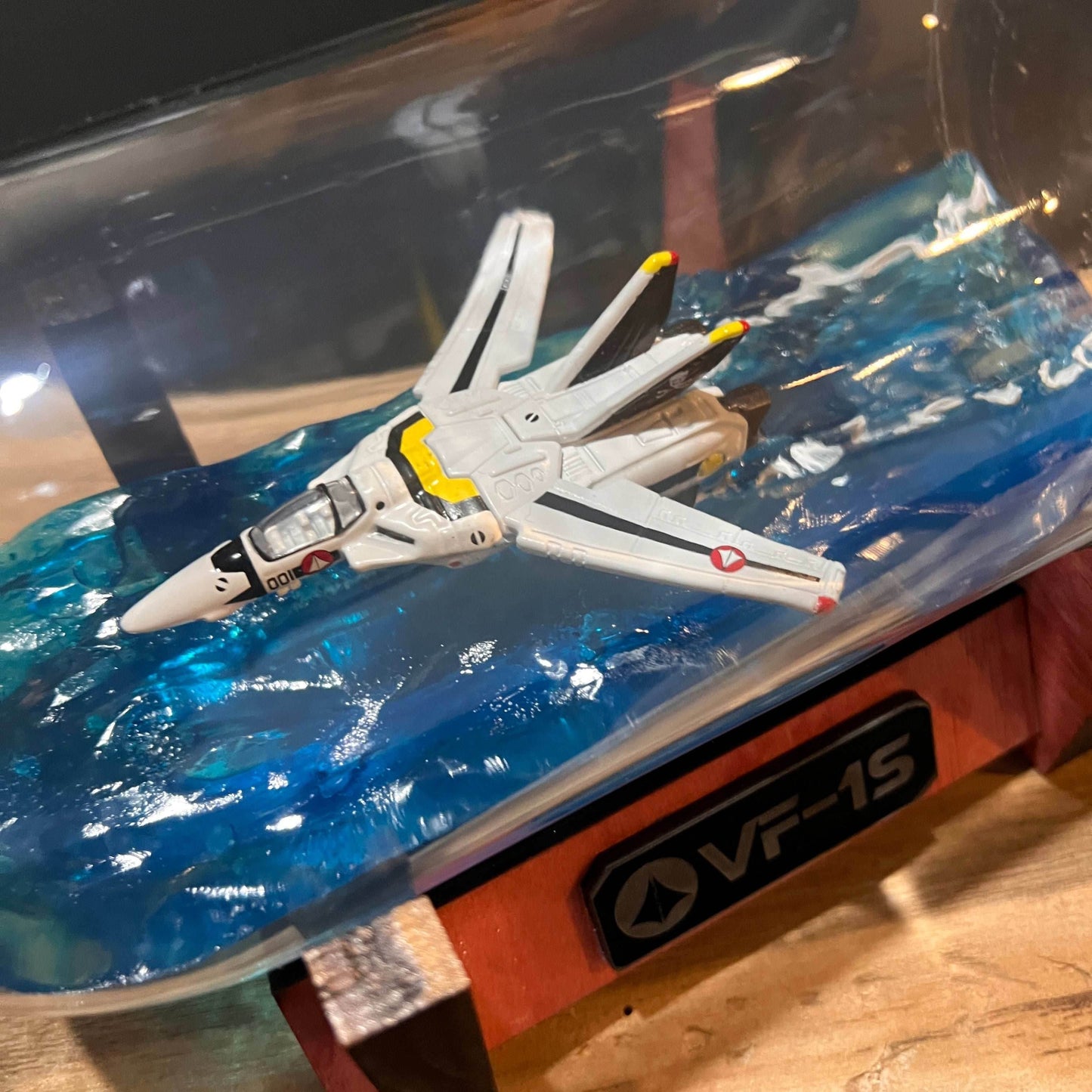 Macross Robotech VF-1S Skull Leader in a Bottle - 