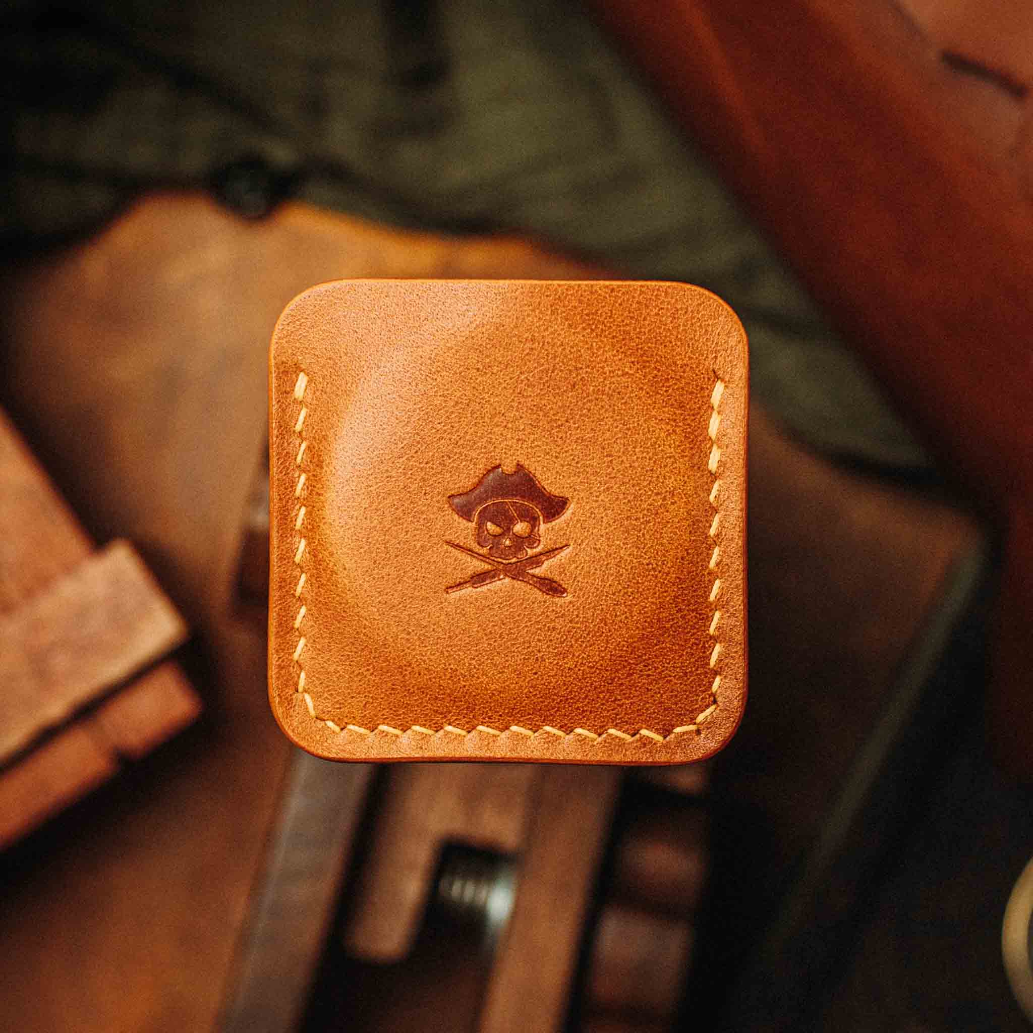 Peso Pocket v3 – Leather Challenge Coin Slip | Pirate Goods