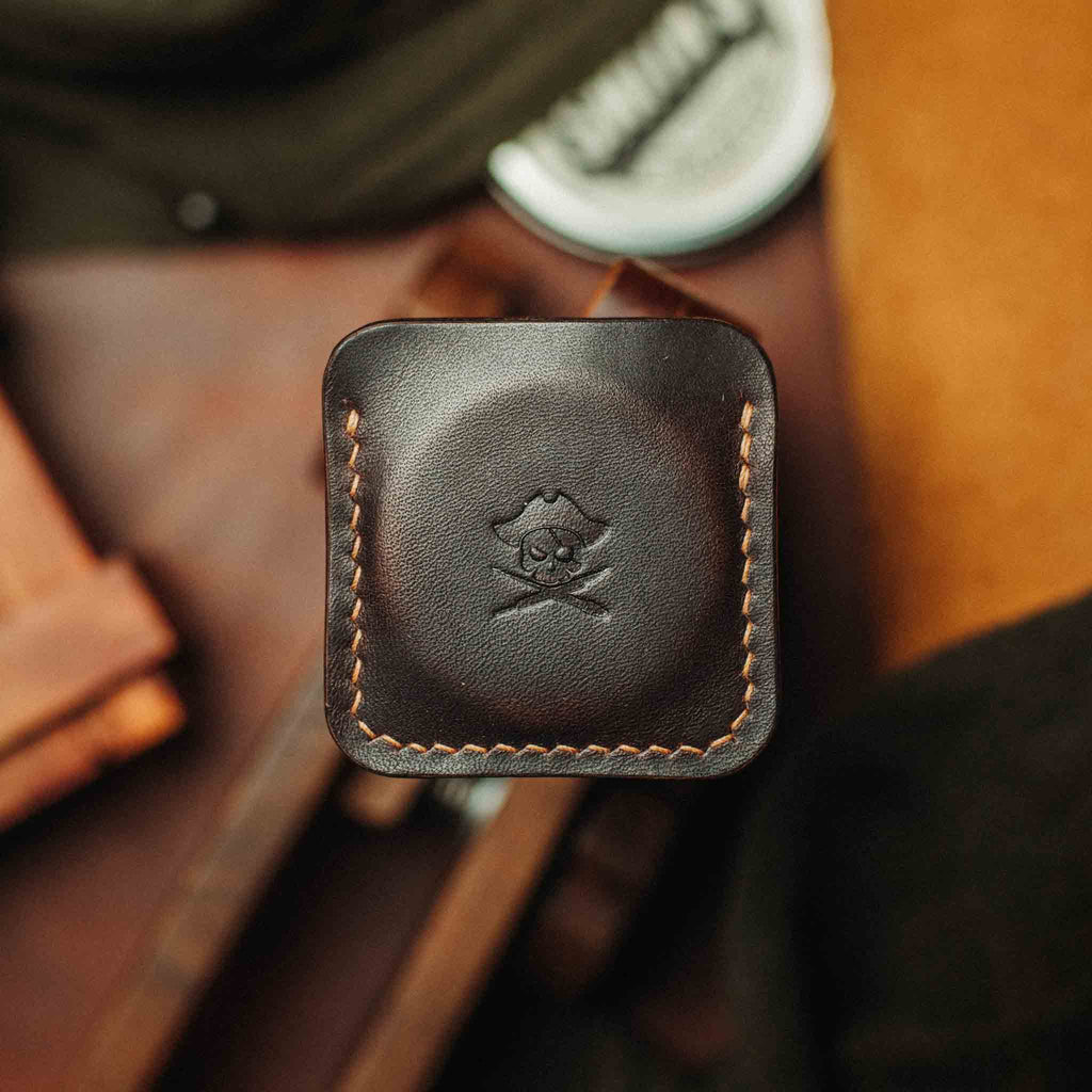 Peso Pocket v3 – Leather Challenge Coin Slip | Pirate Goods