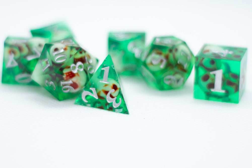 Teal Green Skull Inclusion 7-Dice Set Resin Sharp Edge RPG DND (Limited Stock) - 