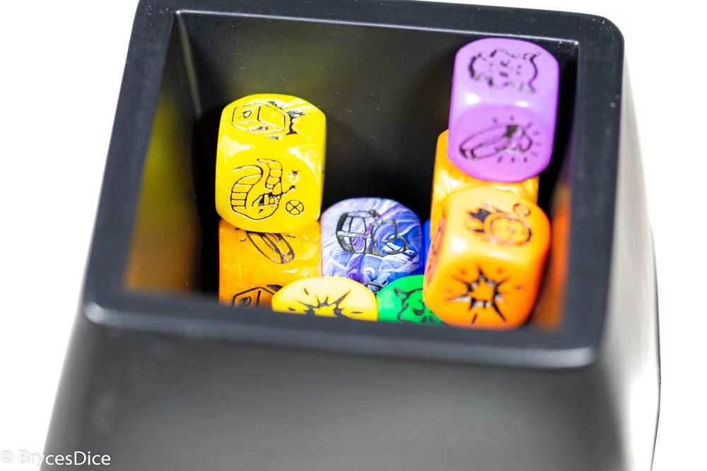 DiceMasters Doom Cubes; 1 Rare, 3 Uncommon, 4 Common Dice (Circa 1997) - 