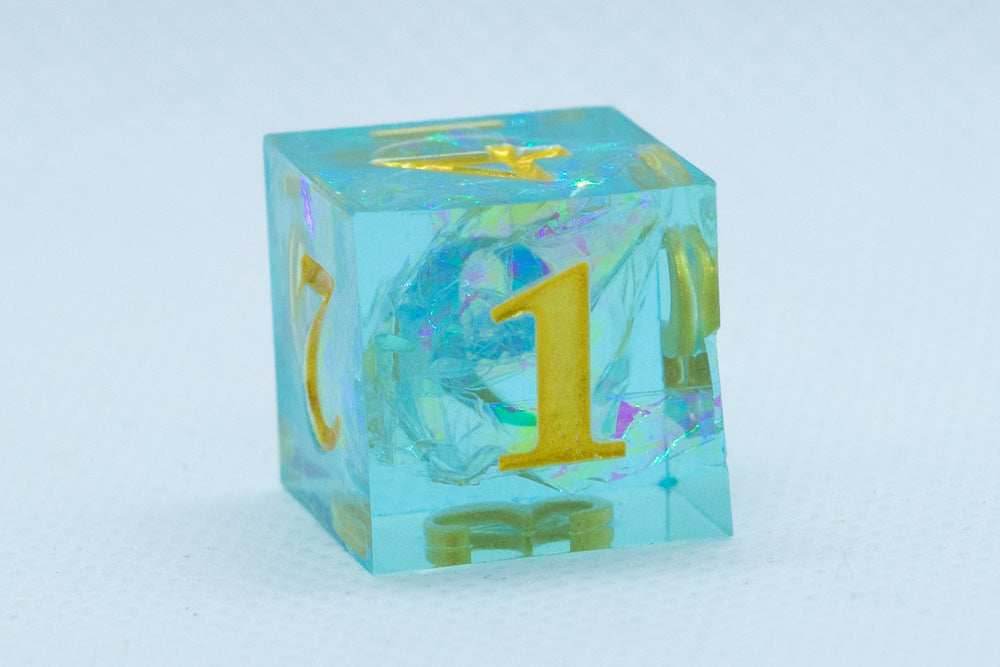 Seafoam Sharp Edge Resin d6/d20 -Dice (Seafoam w/Gold Numbers) [subtle imperfection] - d6