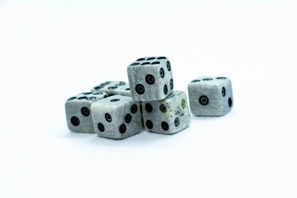 Cattle Bone Dice 10mm (Deep Eye & Ring) | Off-White Dark d6 (sold by the piece) - 