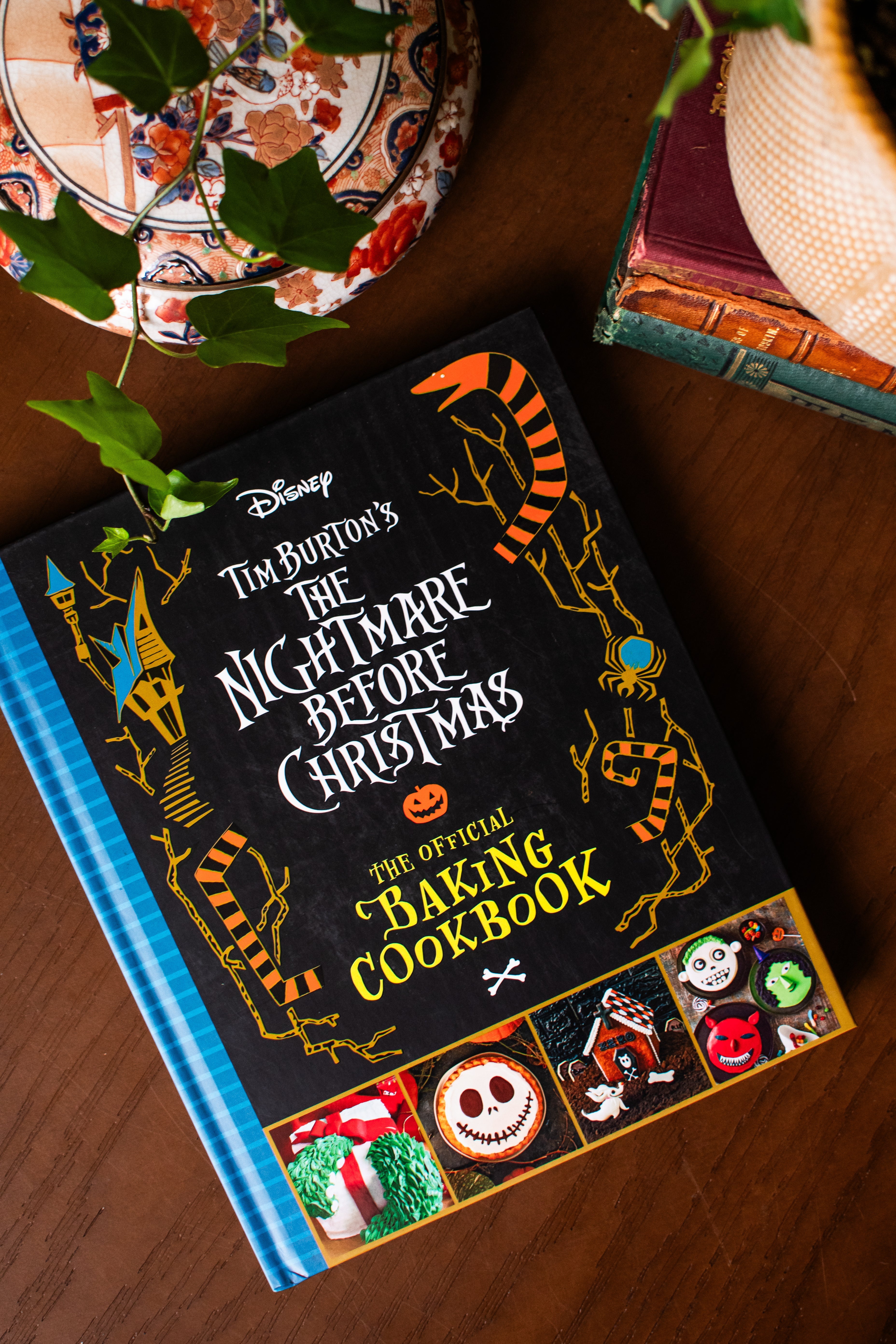 The Nightmare Before Christmas: The Official Baking Cookbook