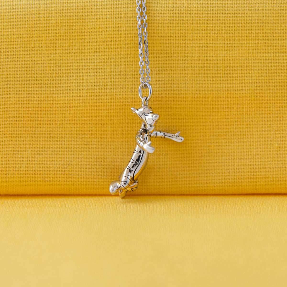 Disney X RockLove HUGGABLES Tigger Necklace - 