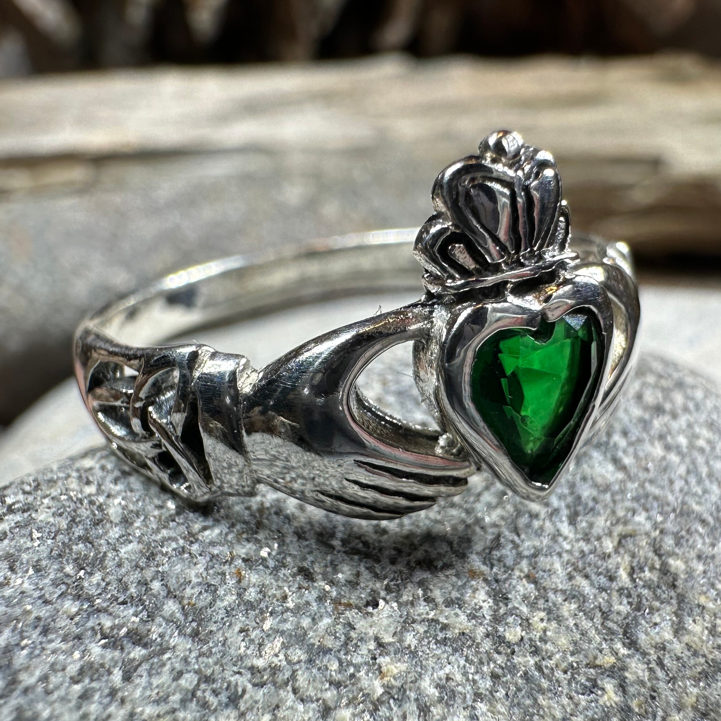 Claddagh Trinity Knot Ring