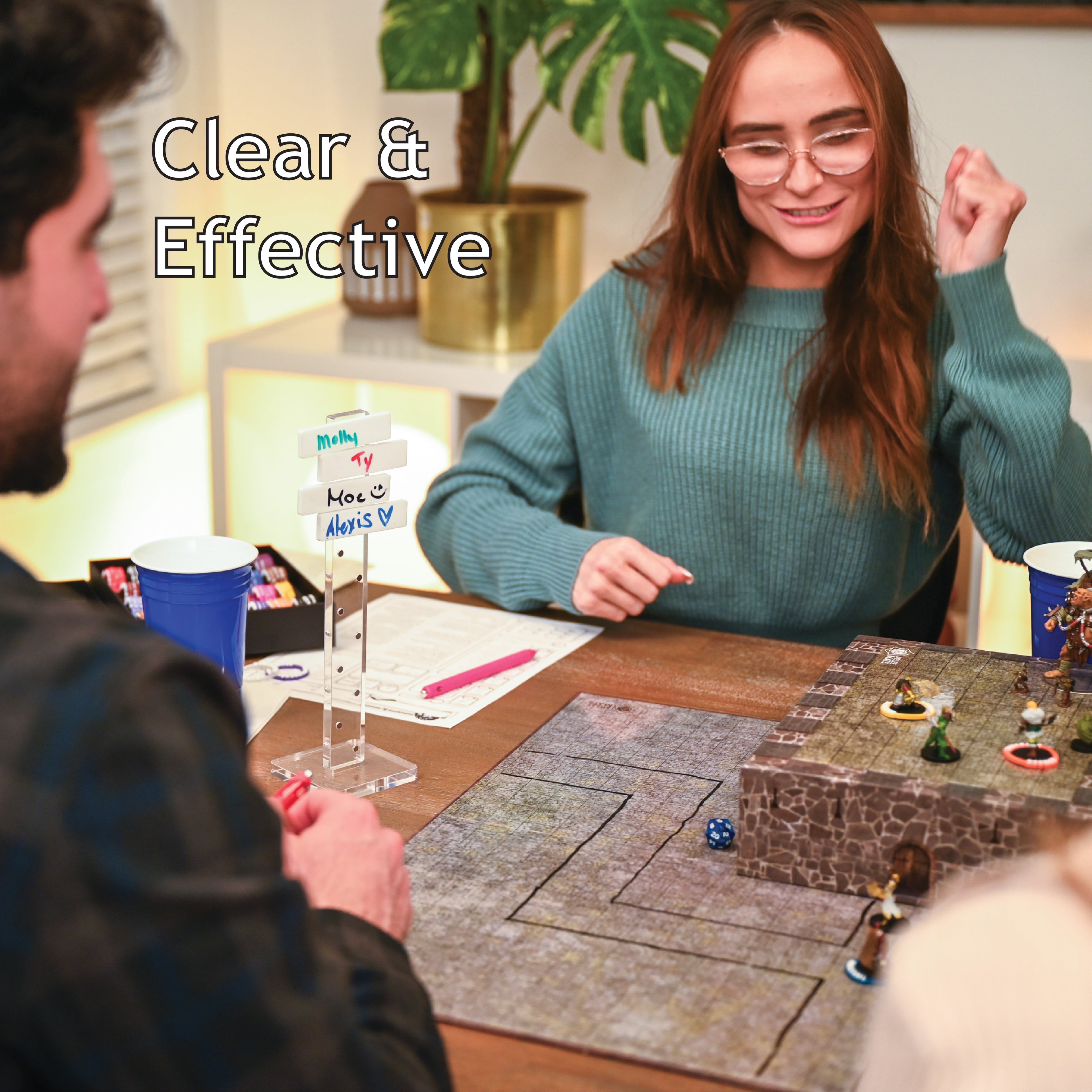 The Battle Beacon DND Initiative Tracker - Track up to 12 Fighters