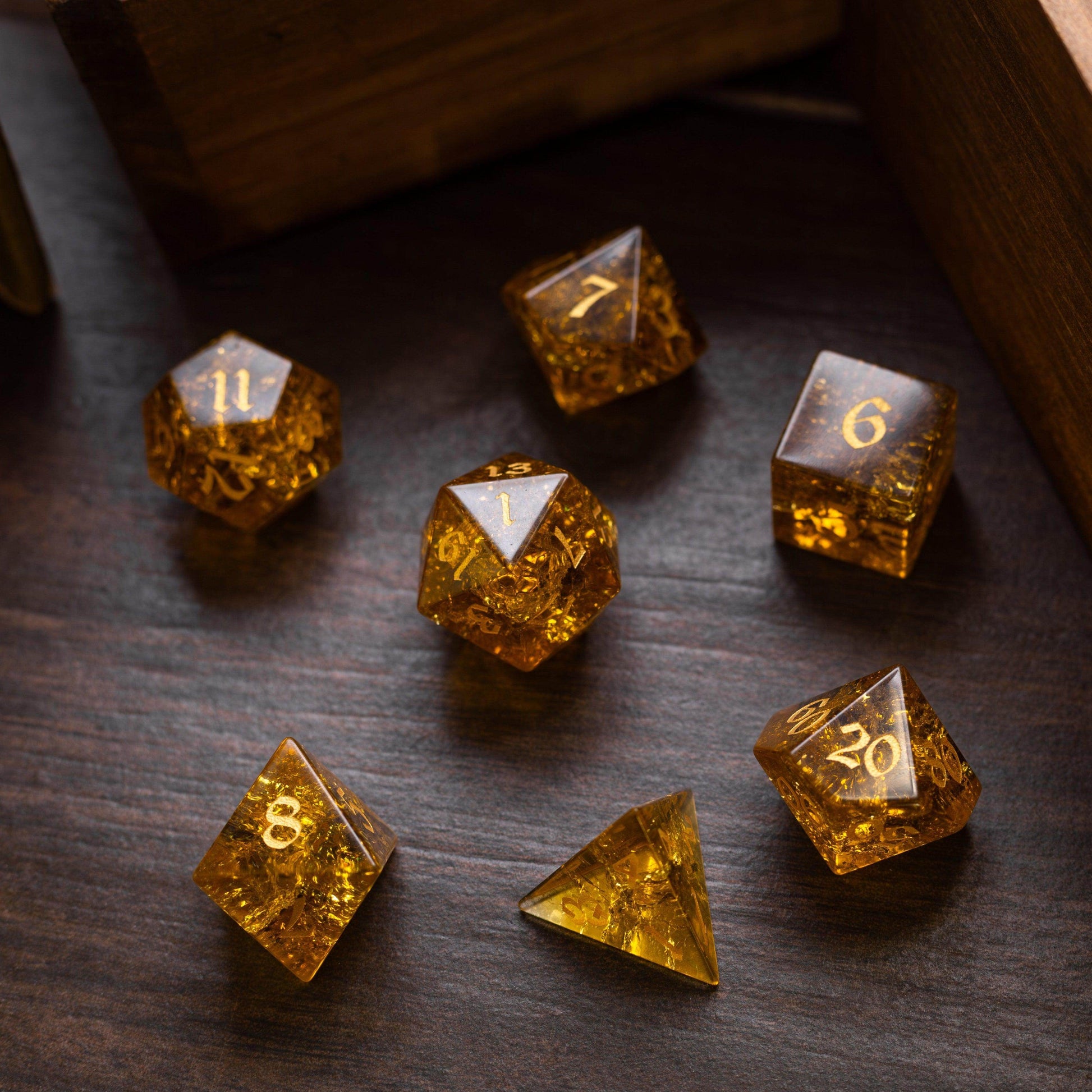 Gold Honey Lightning Cracked Glass DND Dice Set - Full Set And Free Dice Box