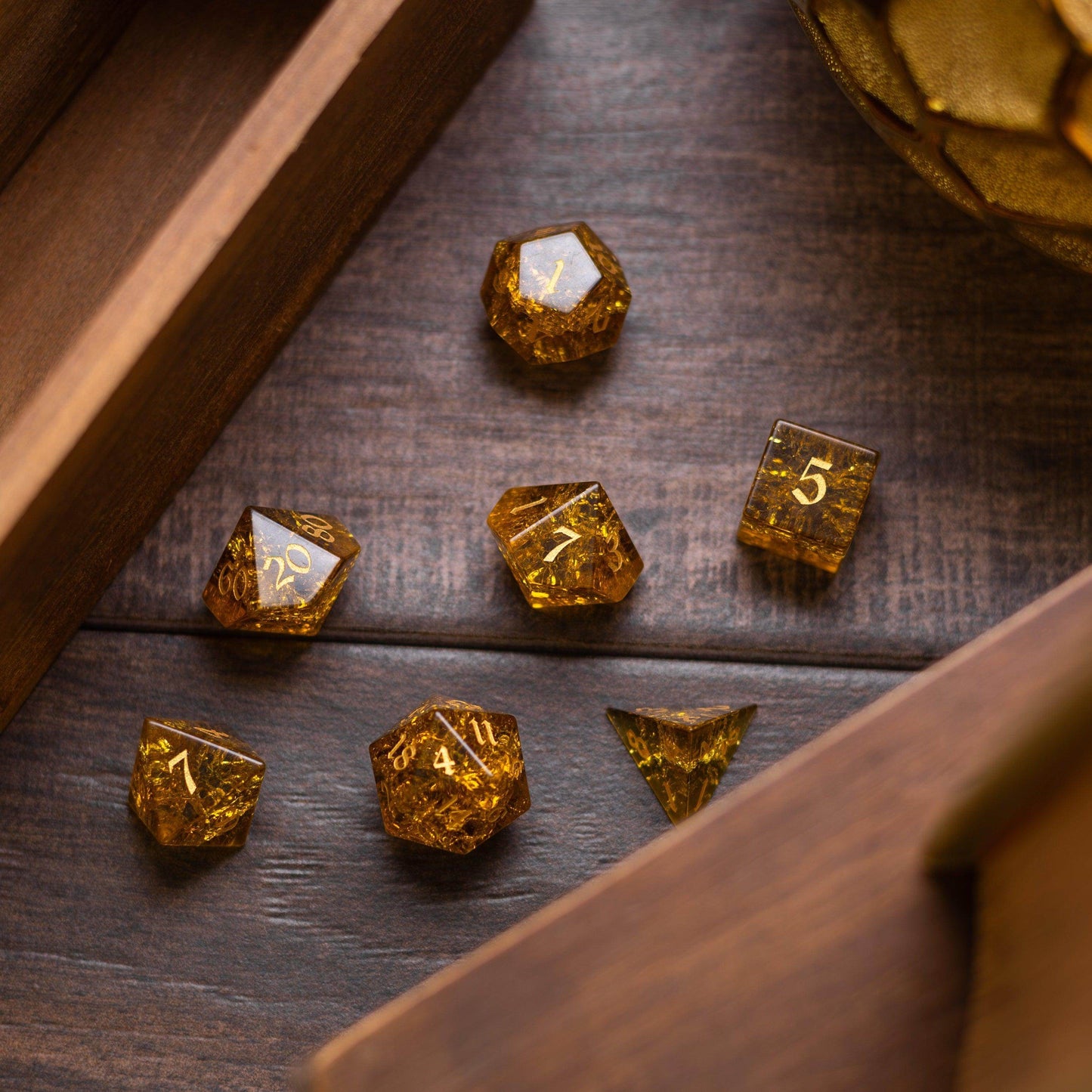Gold Honey Lightning Cracked Glass DND Dice Set - Full Set And Free Dice Box