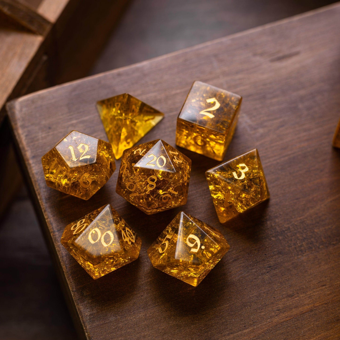 Gold Honey Lightning Cracked Glass DND Dice Set - Full Set And Free Dice Box