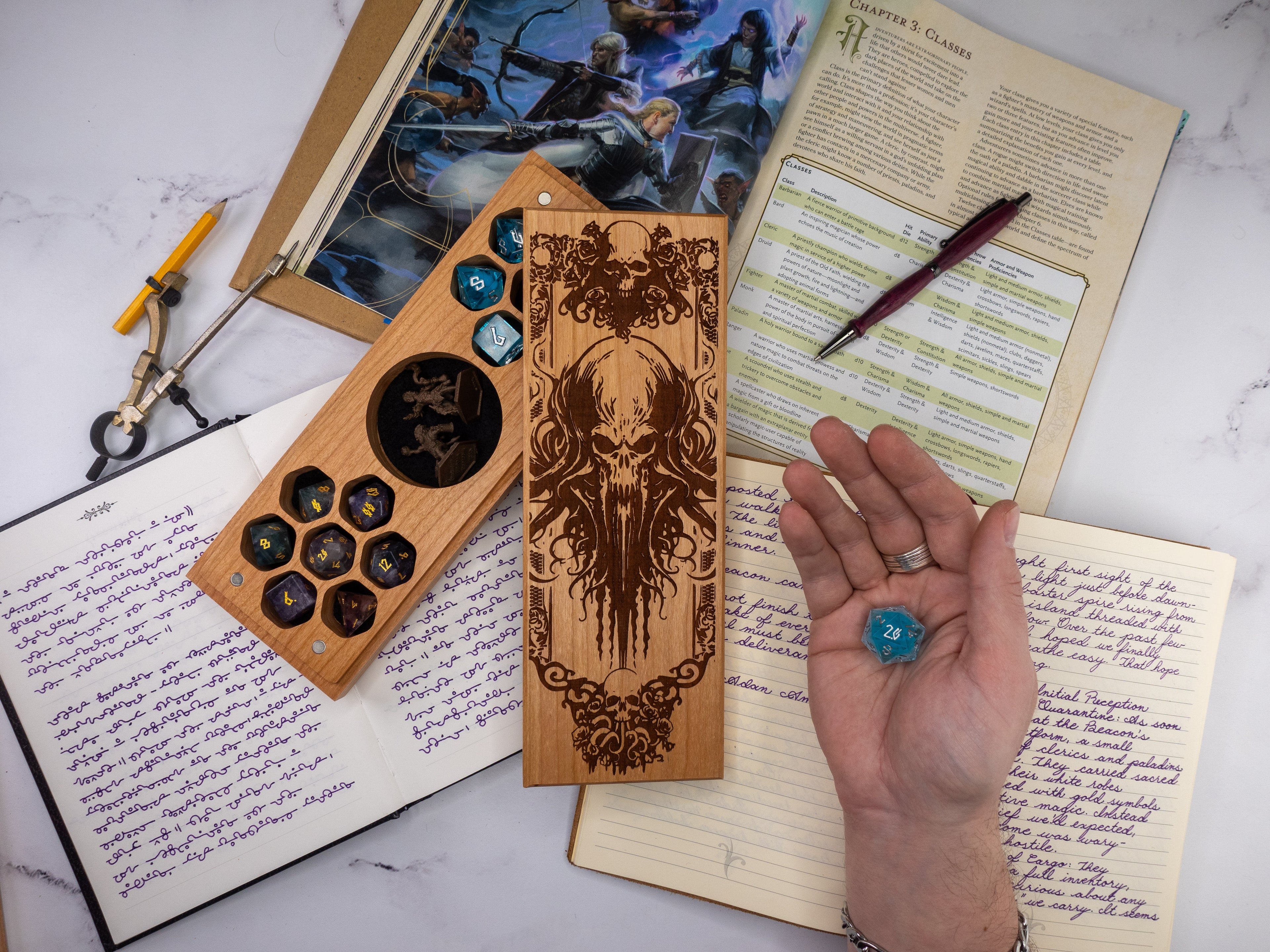 Gothic Kraken | Engraved Dual Hex Dice Vault