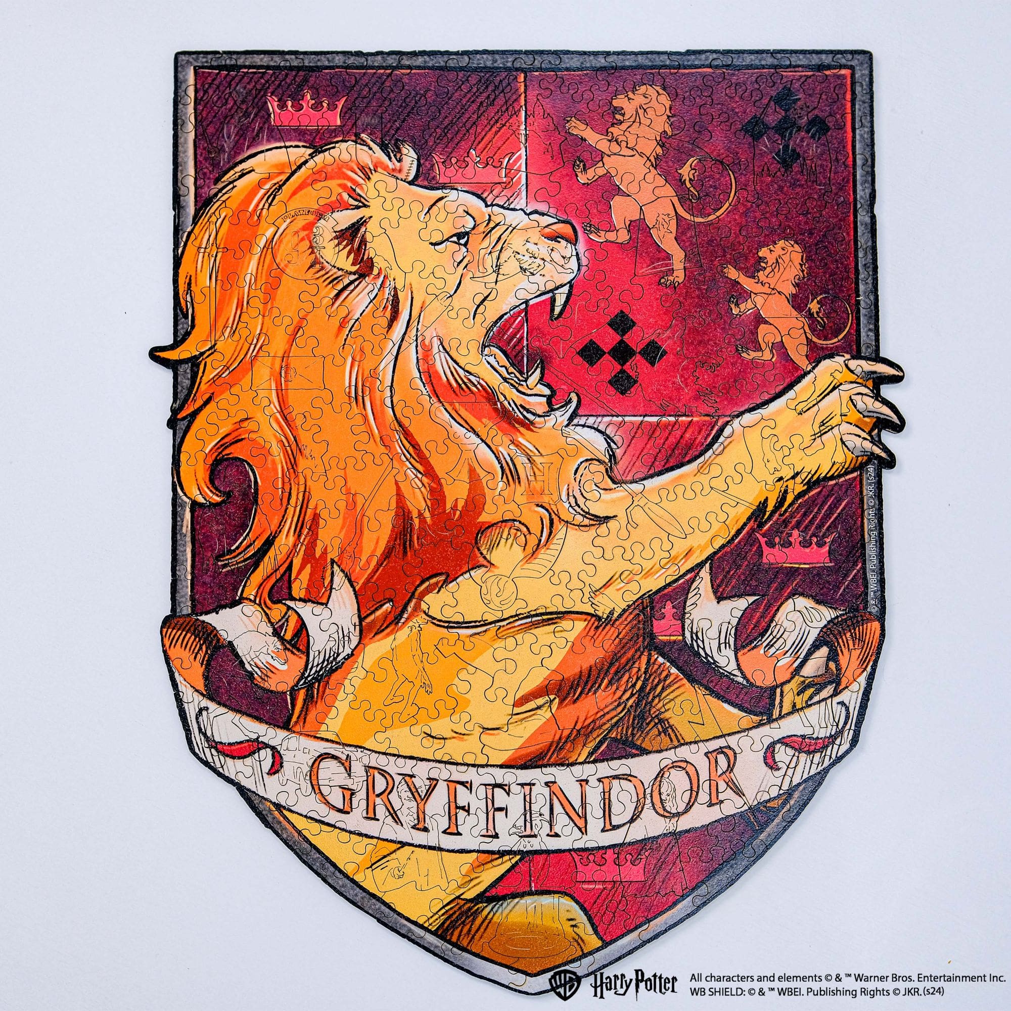 Wooden jigsaw puzzle Harry Potter Gryffindor™ Gameplay