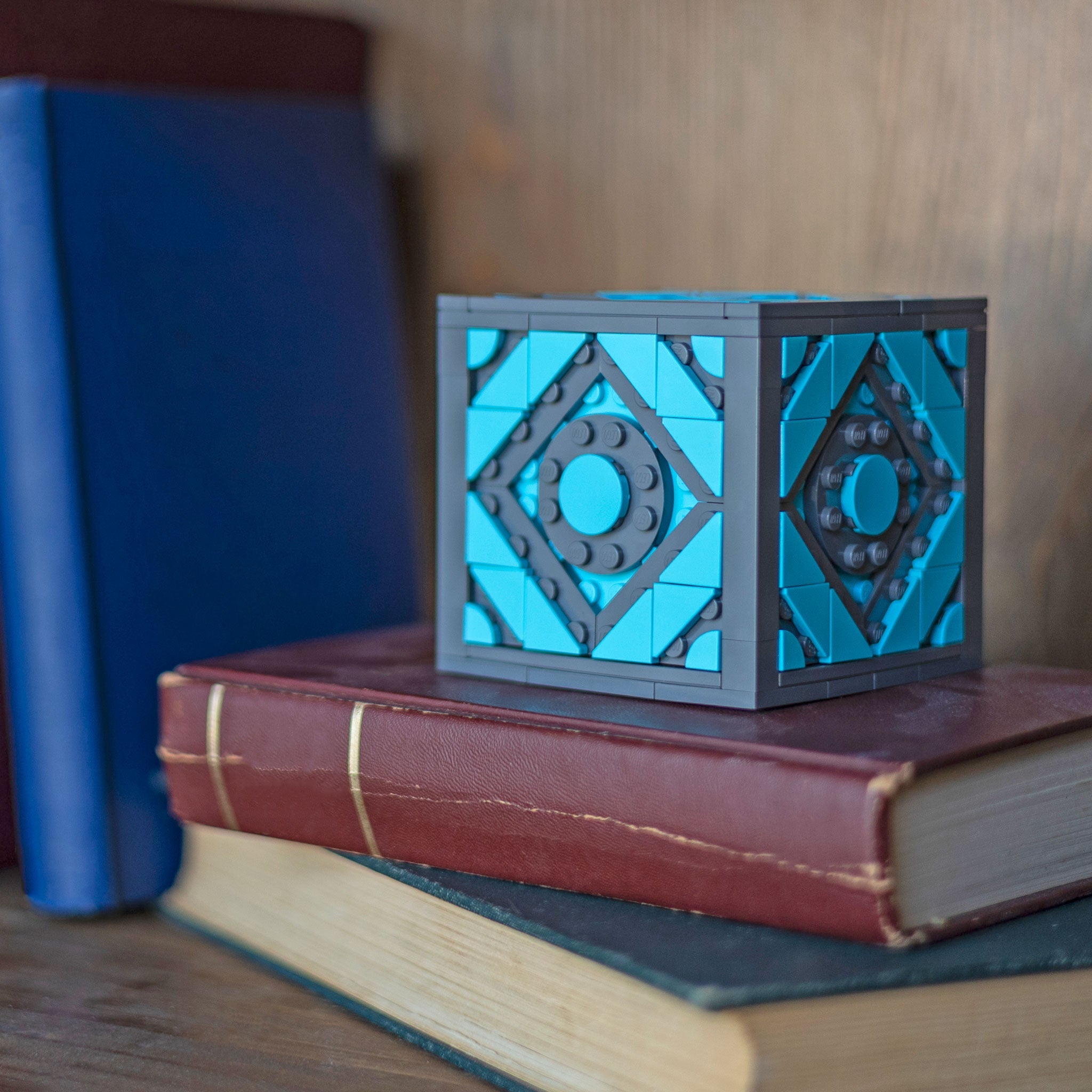 Holocube
