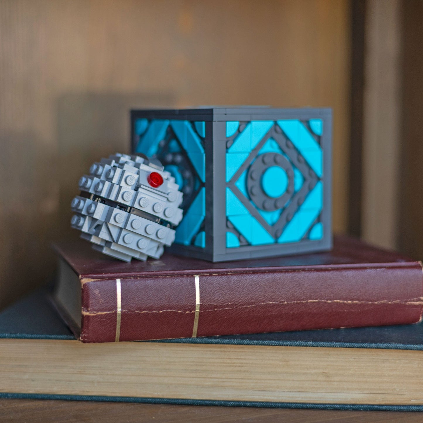Holocube