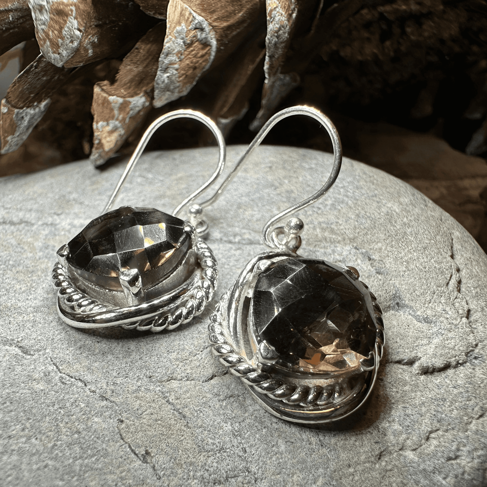 Foraoise Celtic Knot Earrings - 