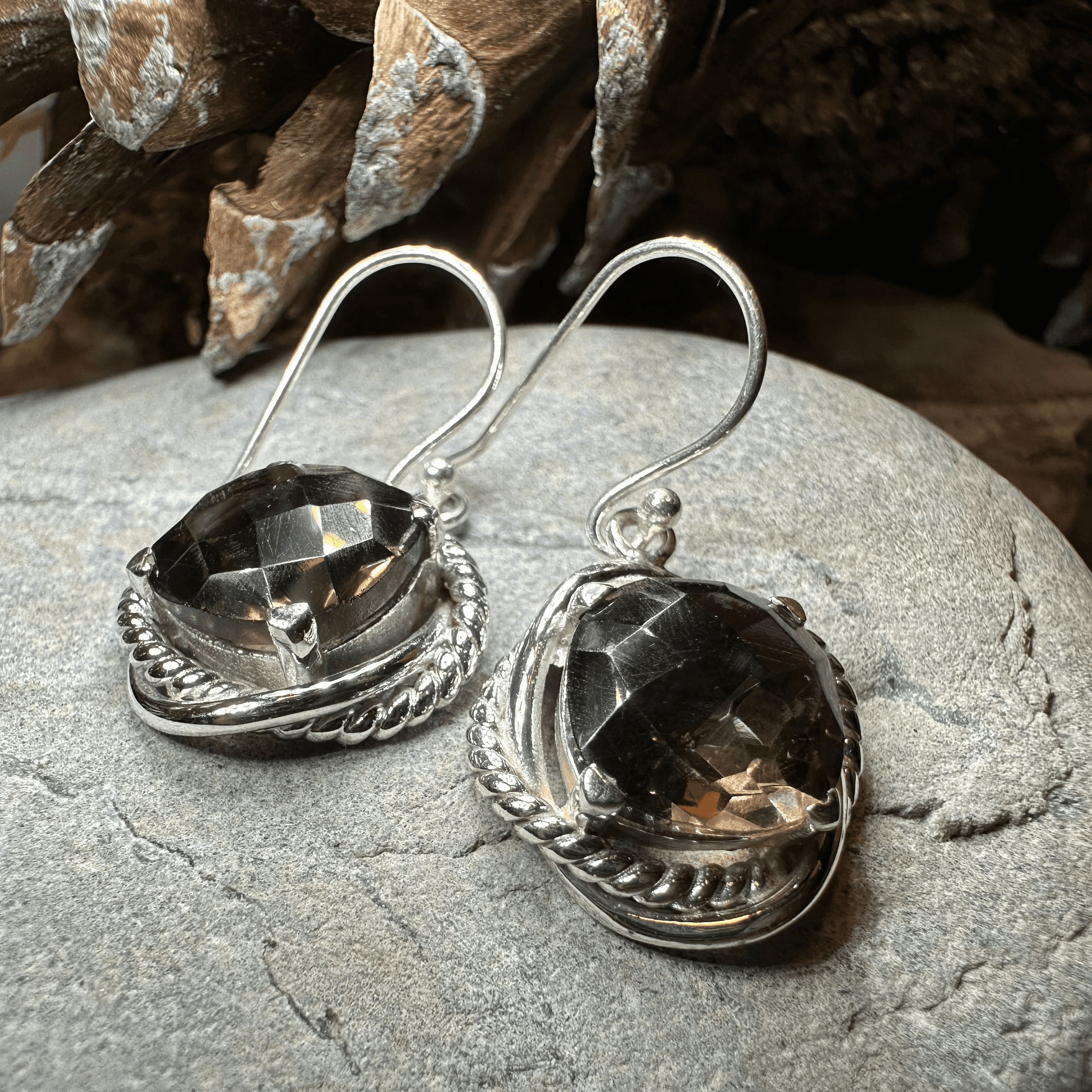 Foraoise Celtic Knot Earrings - 