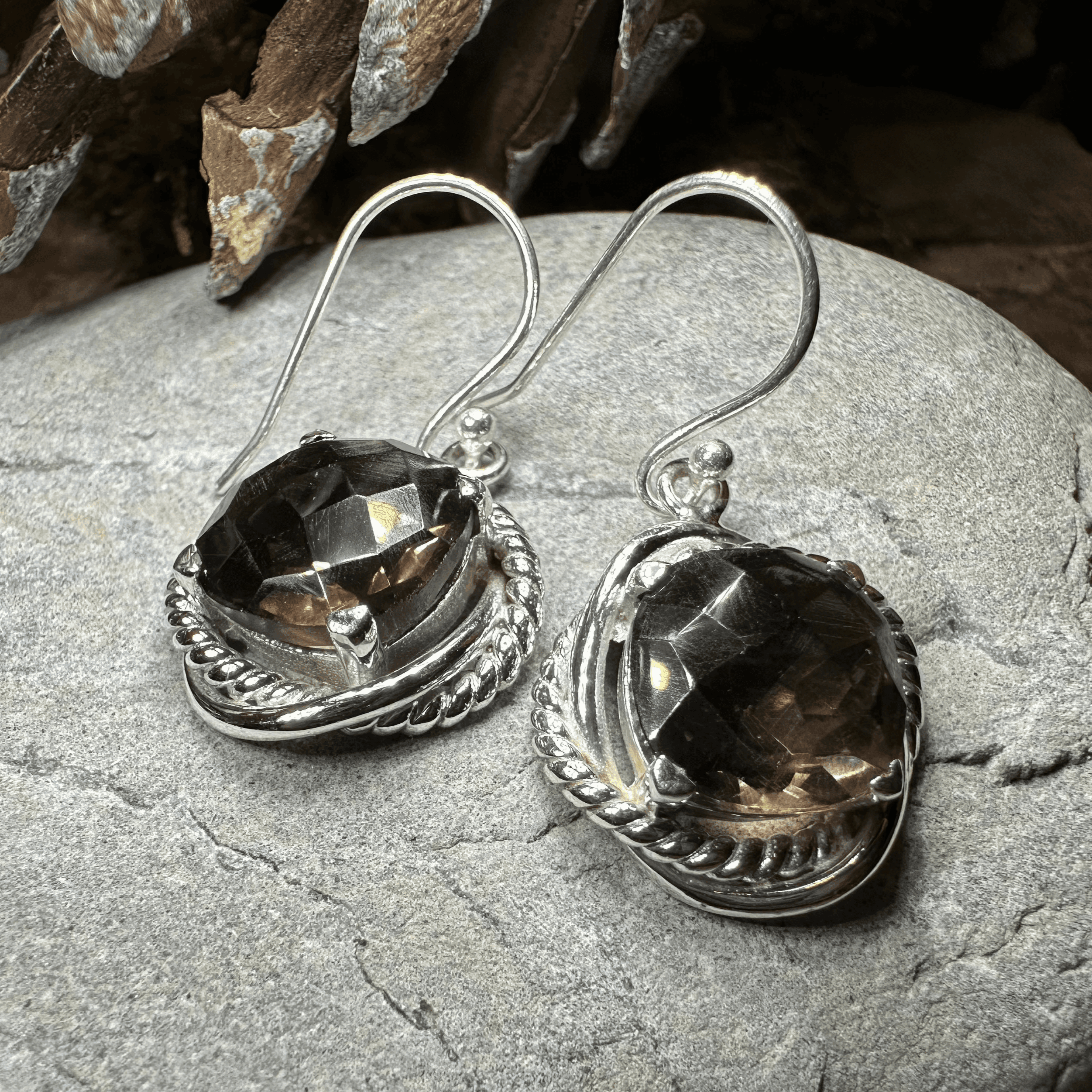 Foraoise Celtic Knot Earrings - 