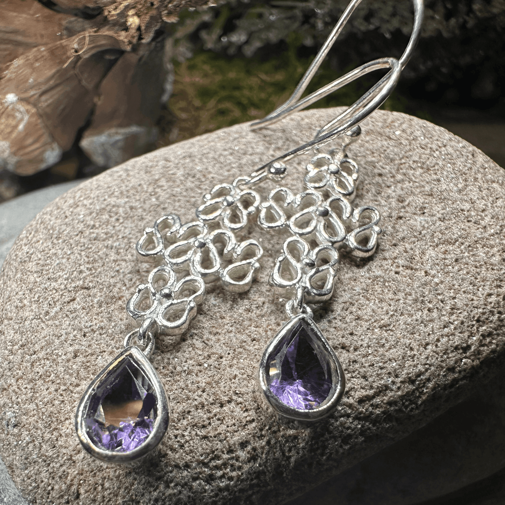 Leanna Celtic Knot Earrings - Peridot
