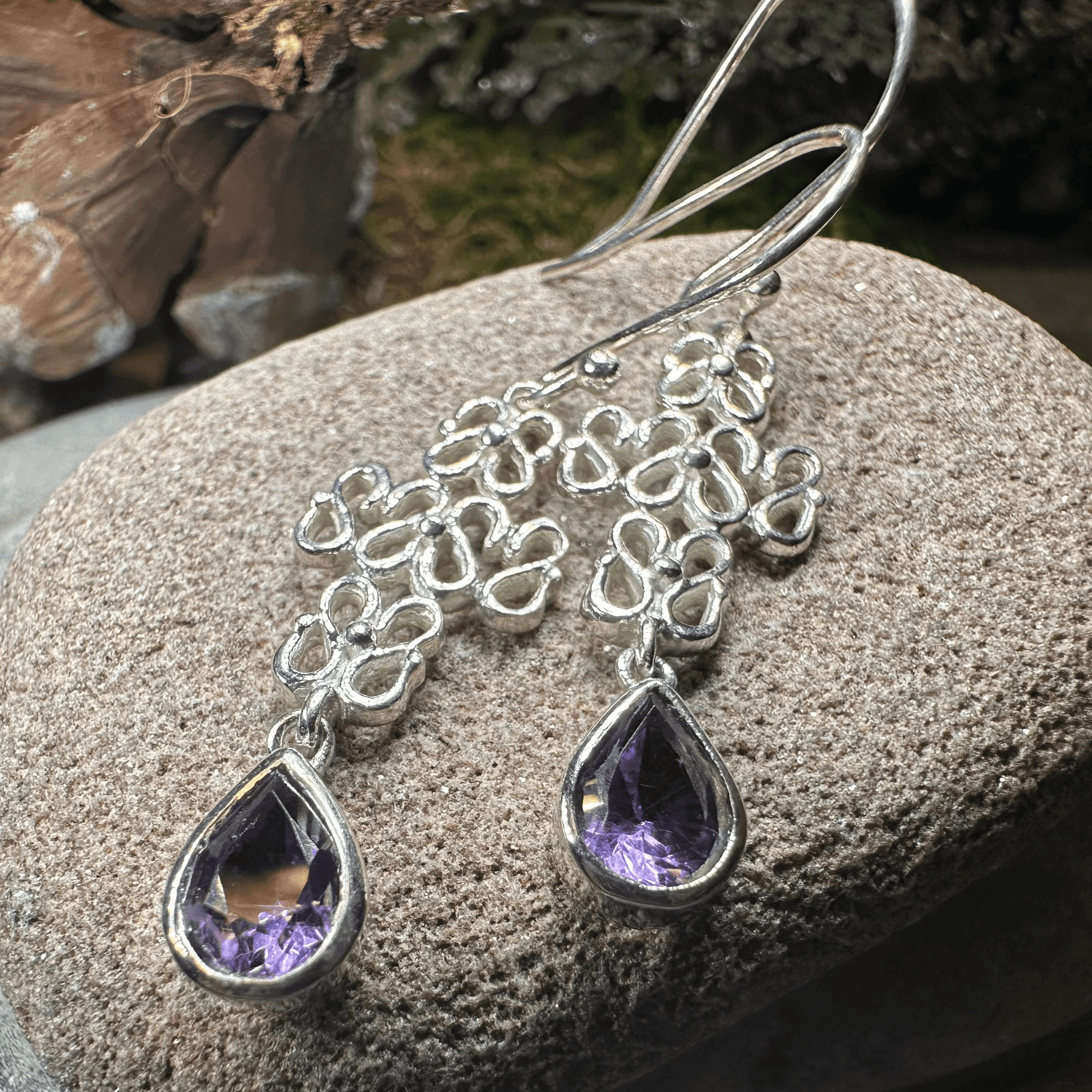 Leanna Celtic Knot Earrings - Peridot