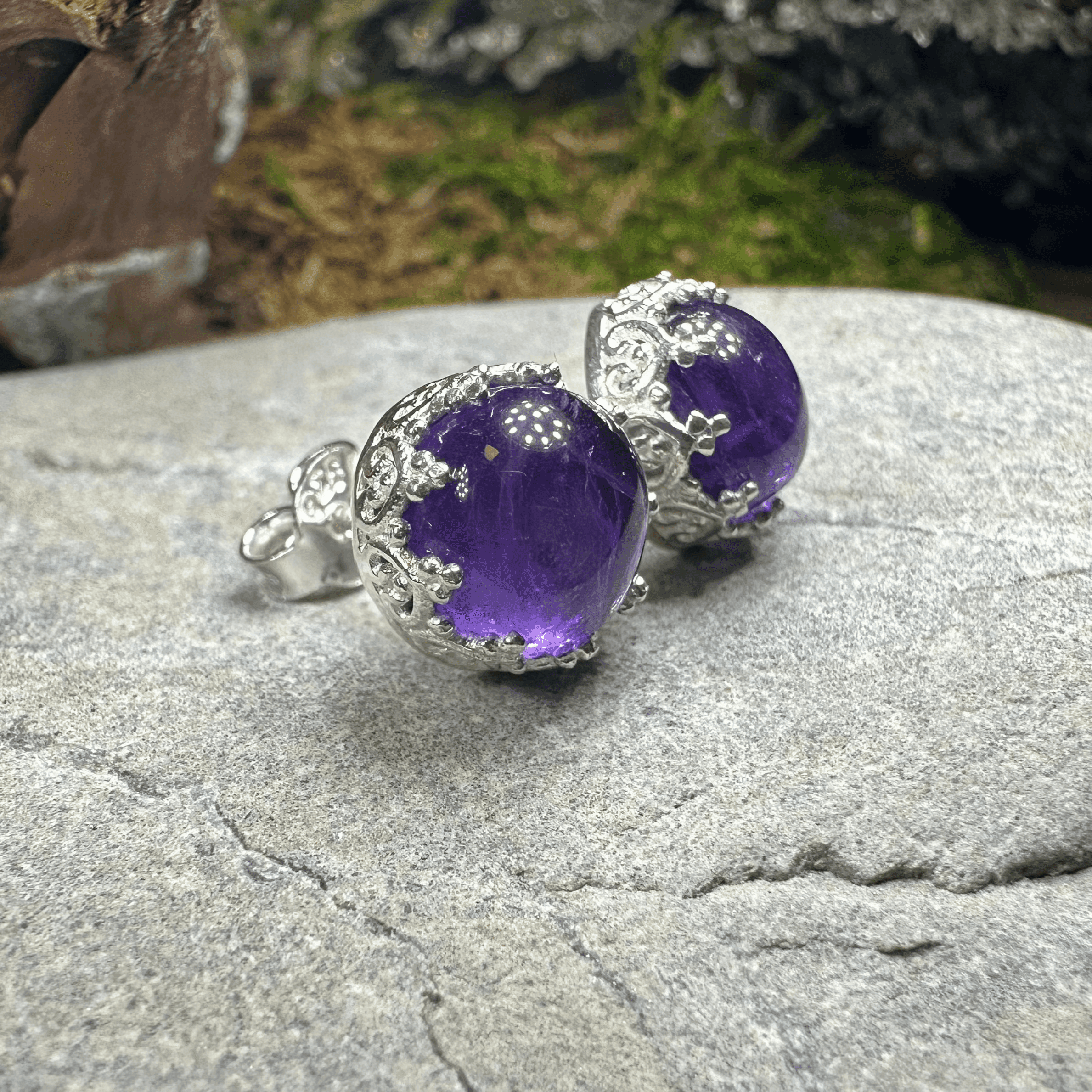 Innocence Post Earrings - Amethyst