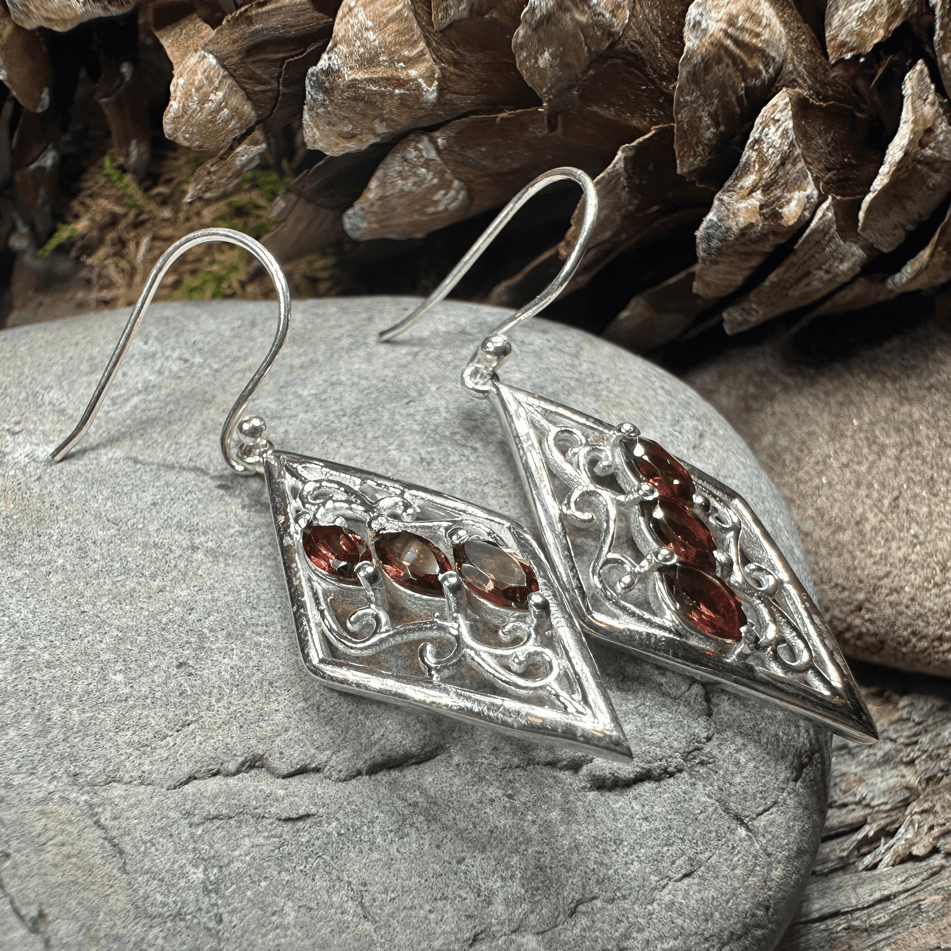 Mira Celtic Knot Earrings - Garnet