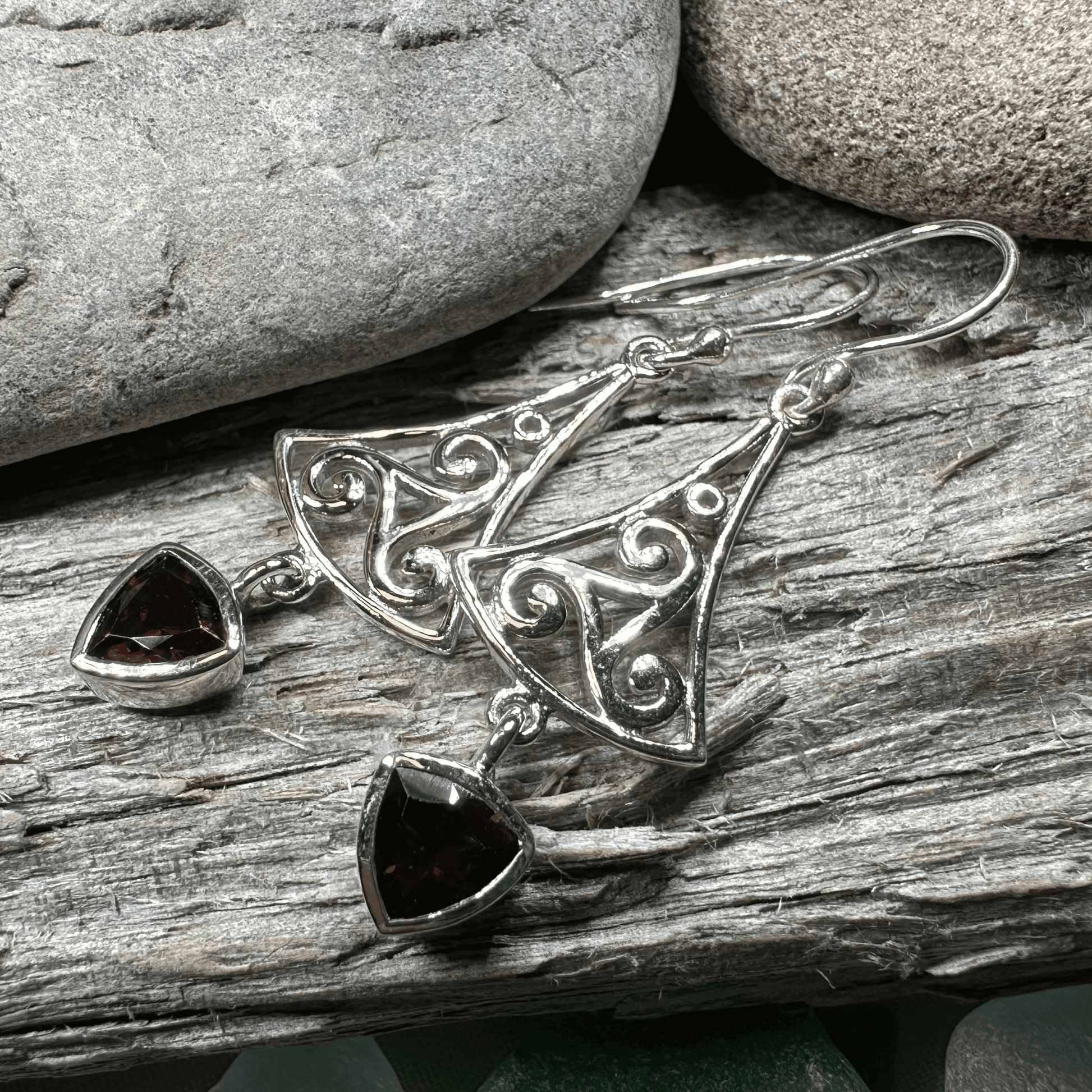 Teleri Triple Spiral Earrings - Garnet