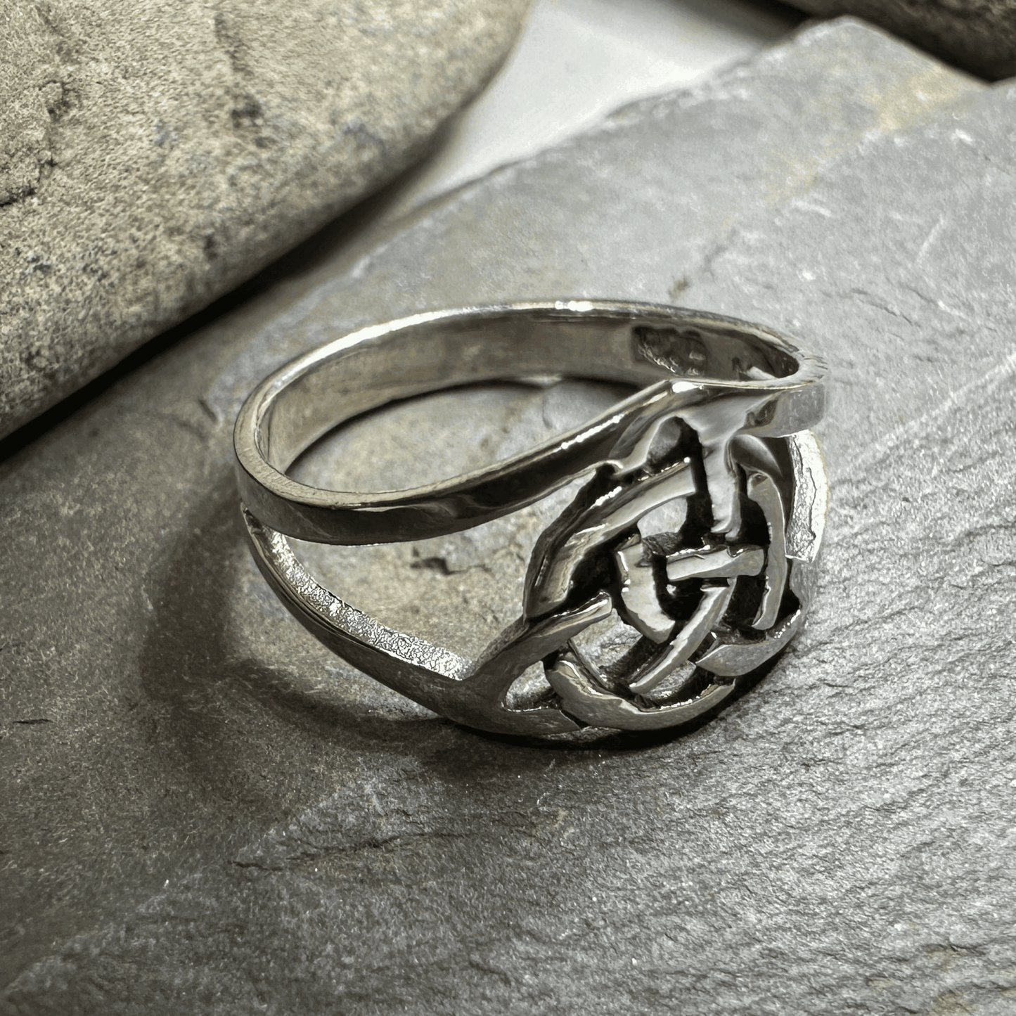 Dainty Little Celtic Ring - 2