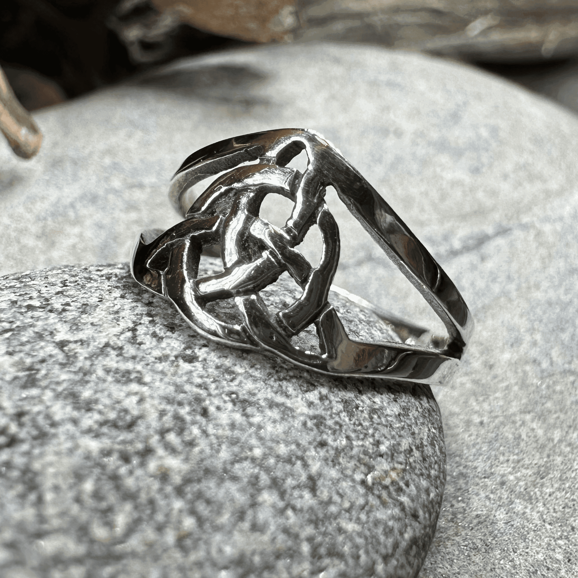 Dainty Little Celtic Ring - 2