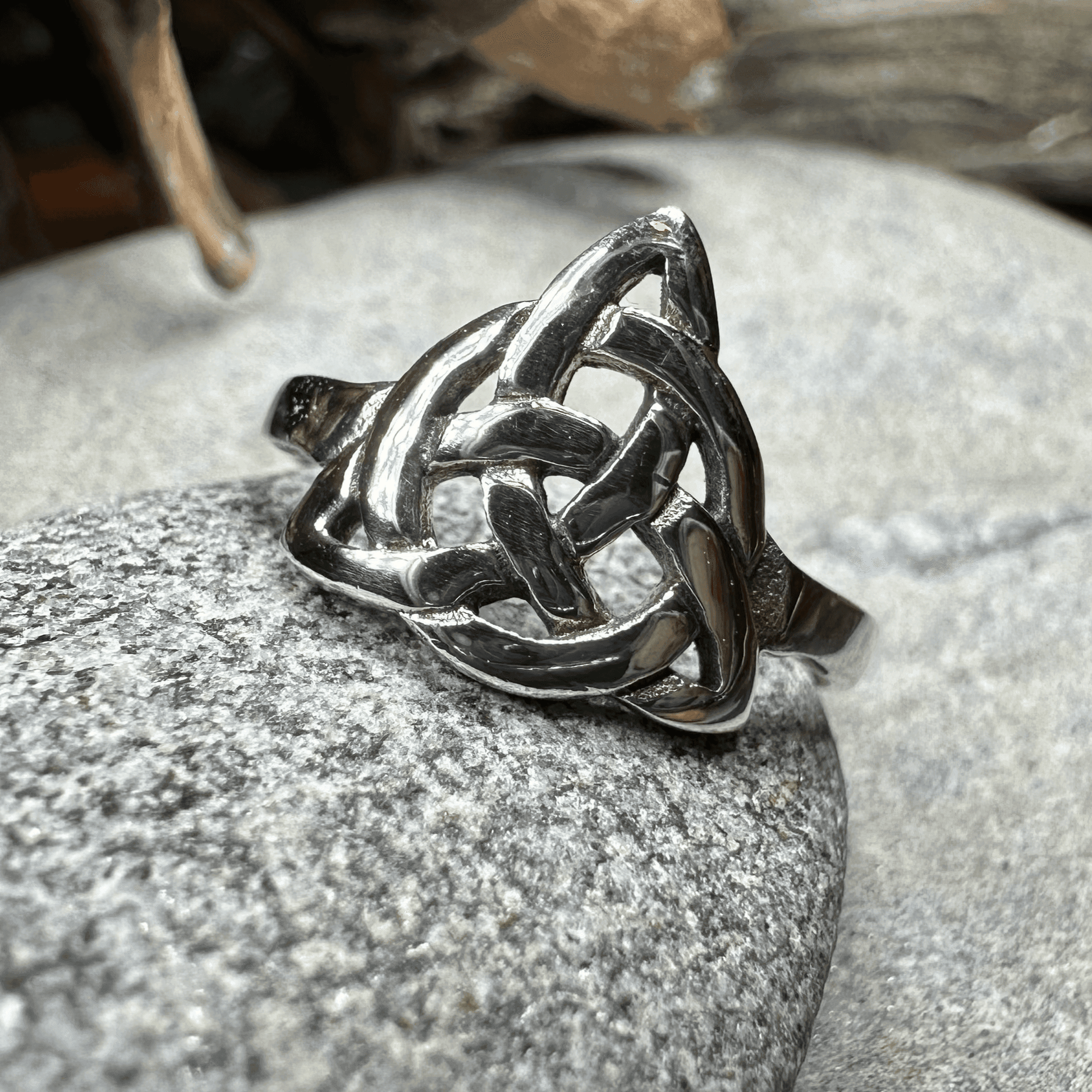 Dainty Little Celtic Knot Ring - 2