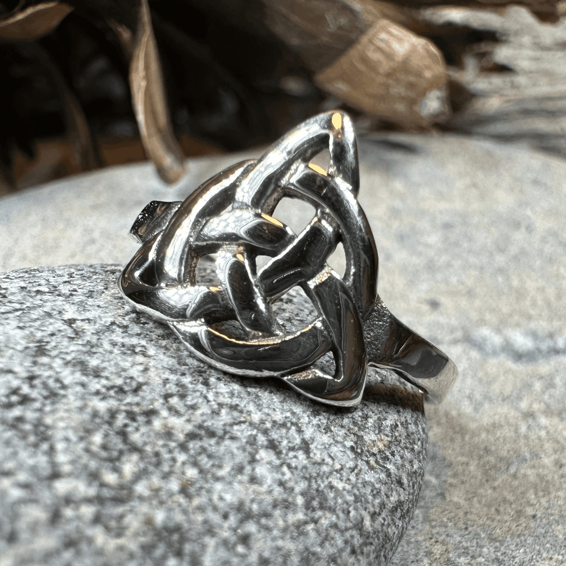 Dainty Little Celtic Knot Ring - 2