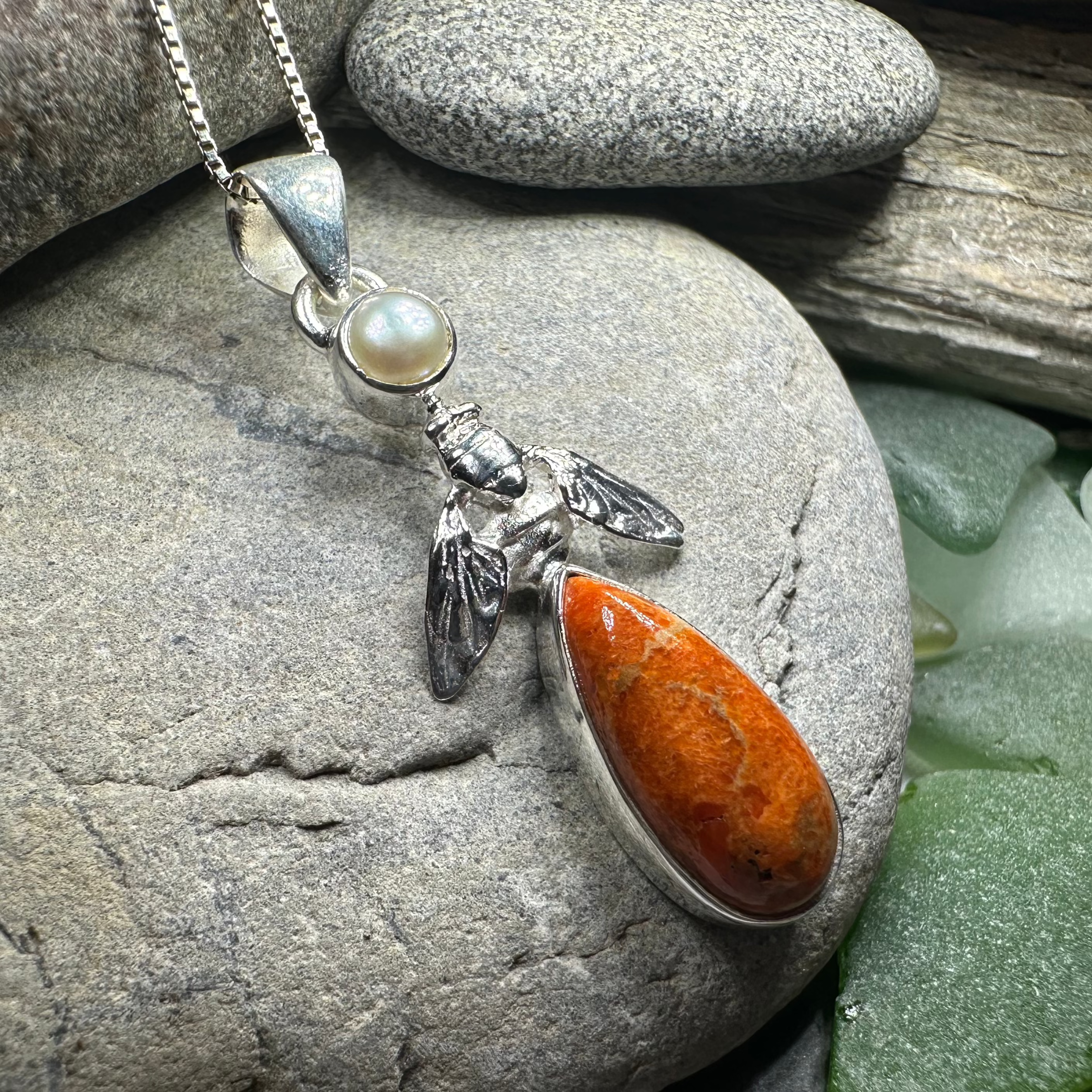 Summer Garden Bee Necklace