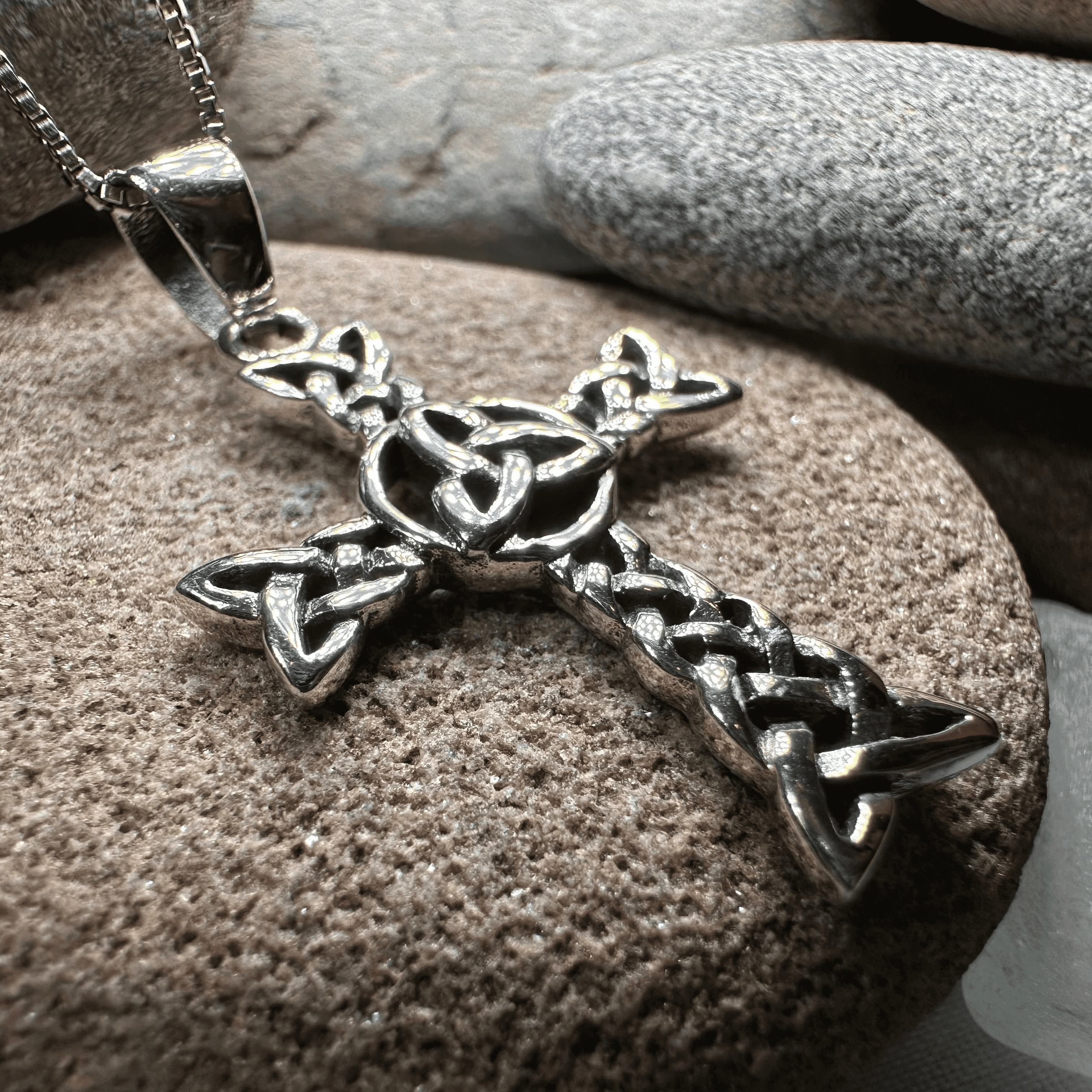 Trinity Knot Celtic Cross Necklace - 18