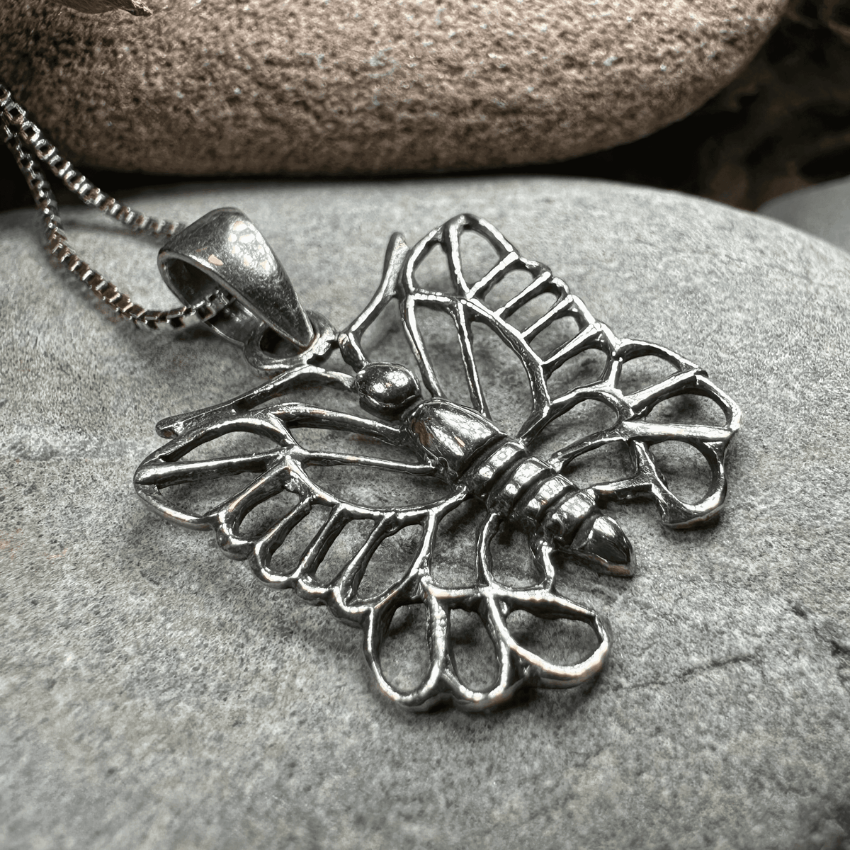 Blanca Butterfly Necklace - 18