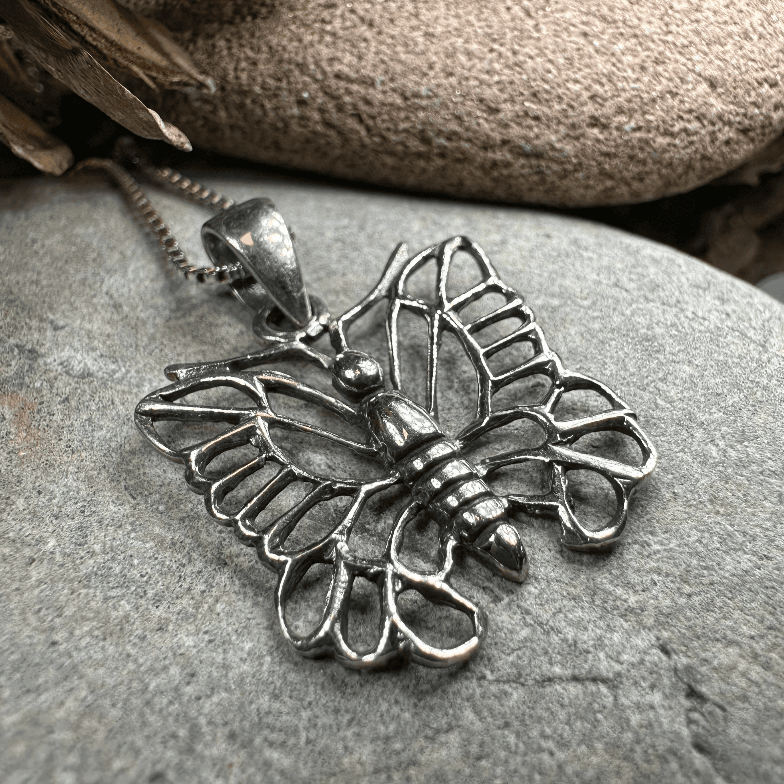 Blanca Butterfly Necklace - 18