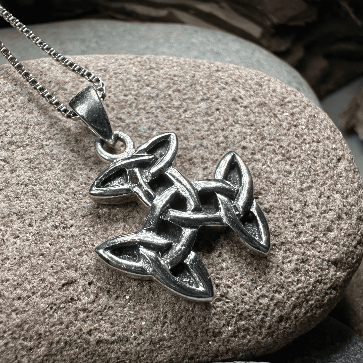 Three Trinity Knot Necklace - 18