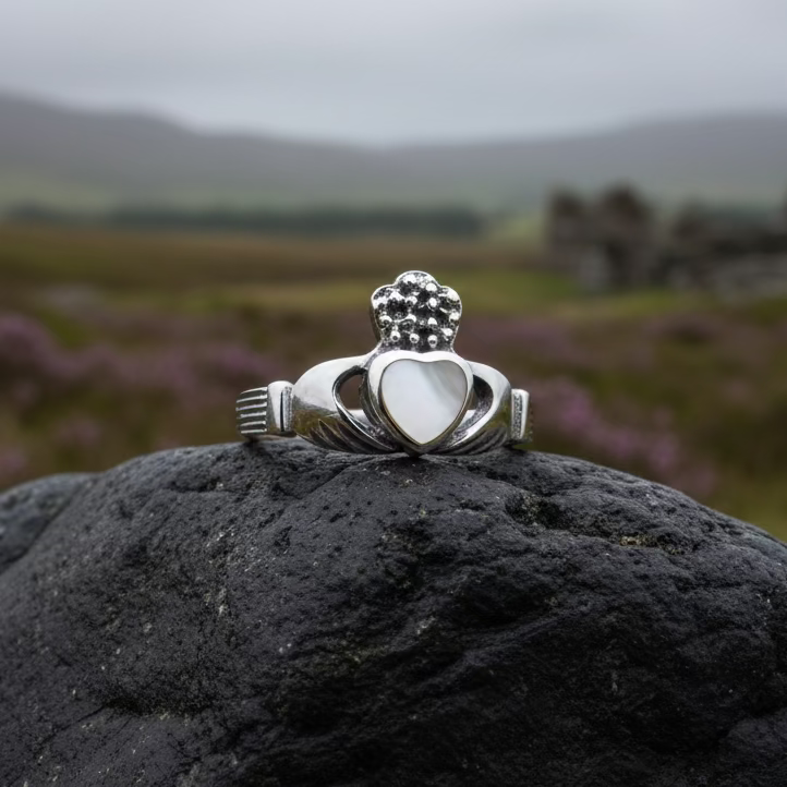 Aurora Claddagh Ring