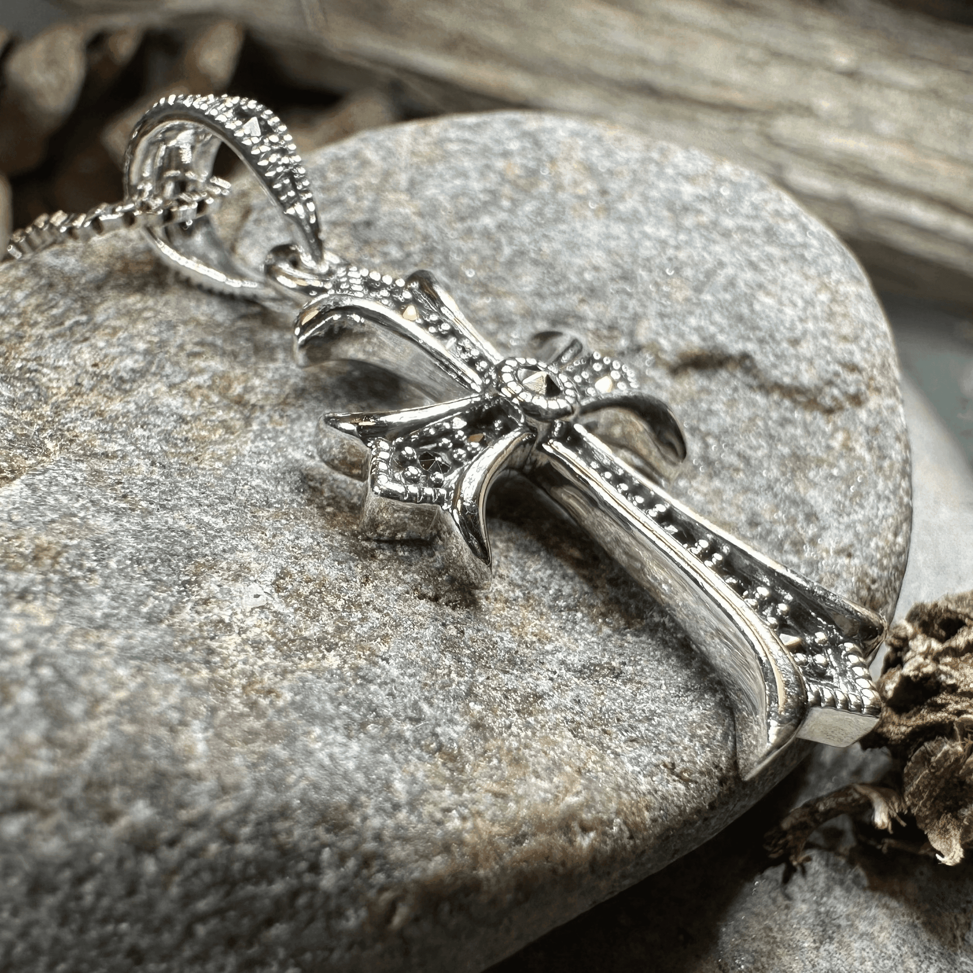 Petite Celtic Cross Necklace - 18