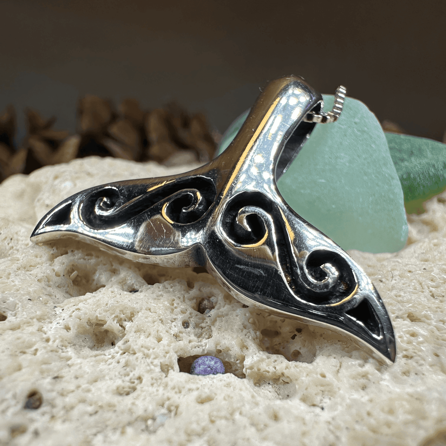 Míol Mór Whale Tail Necklace - 