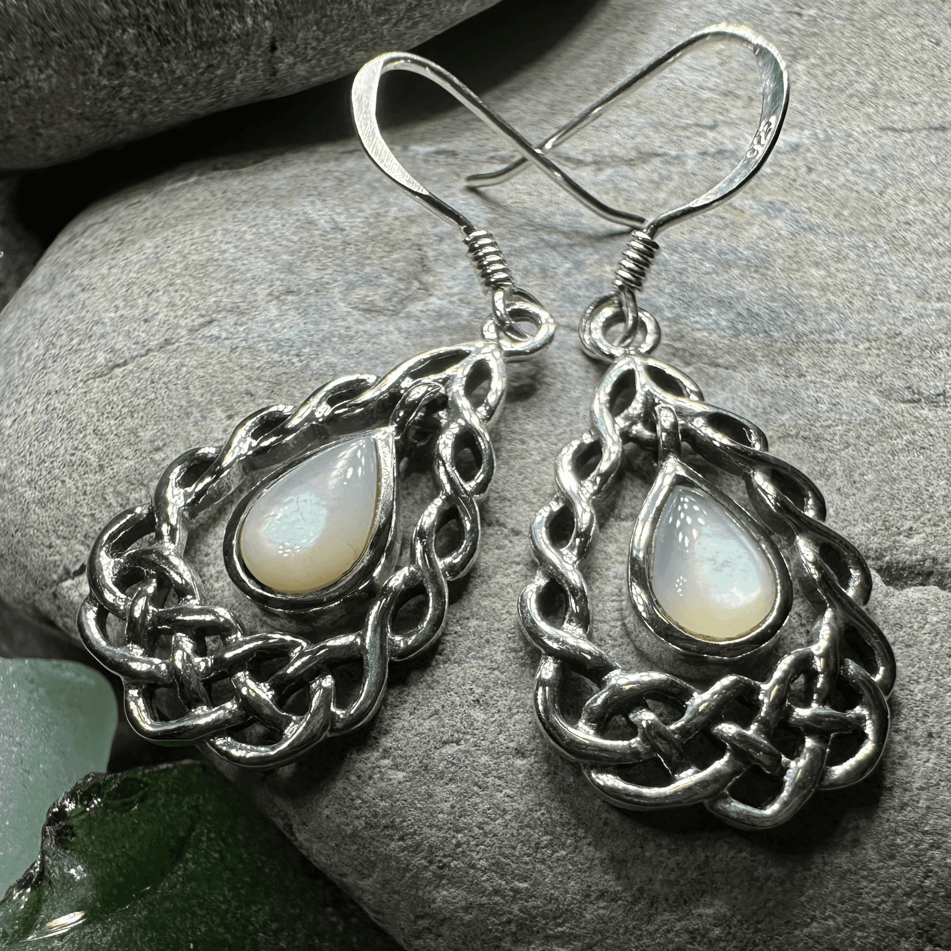 Lucretia Celtic Knot Earrings - Mother of pearl