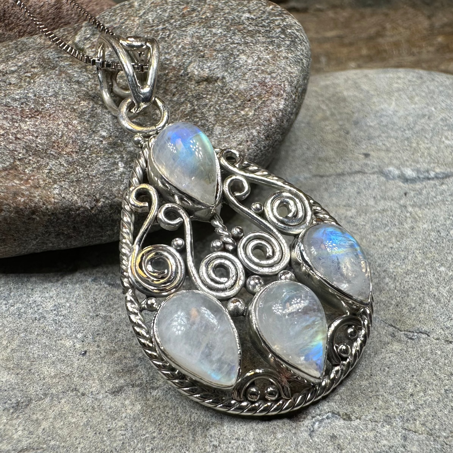 Sechnall Celtic Spiral Necklace
