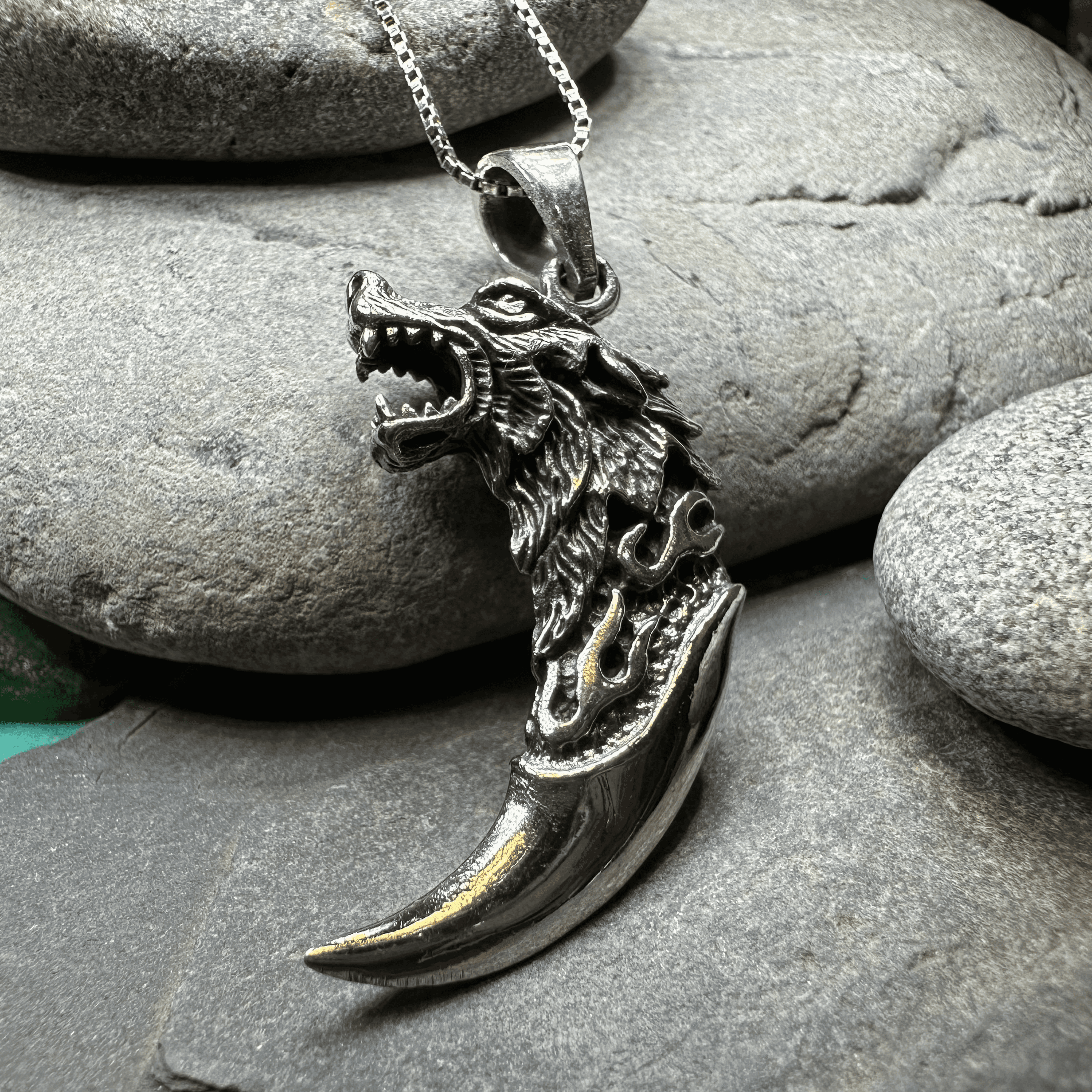 Wolf Claw Necklace - 