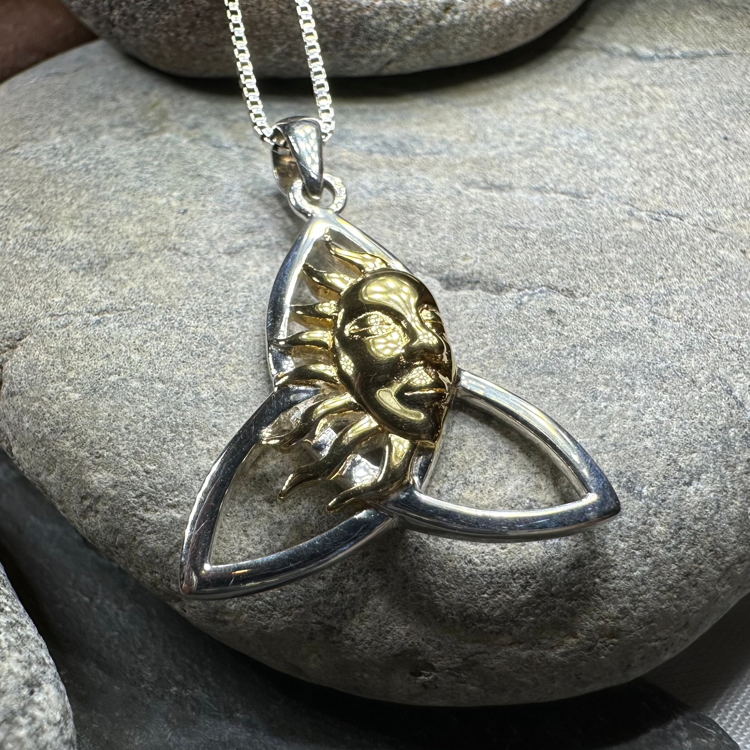 Trinity Knot Sun Necklace