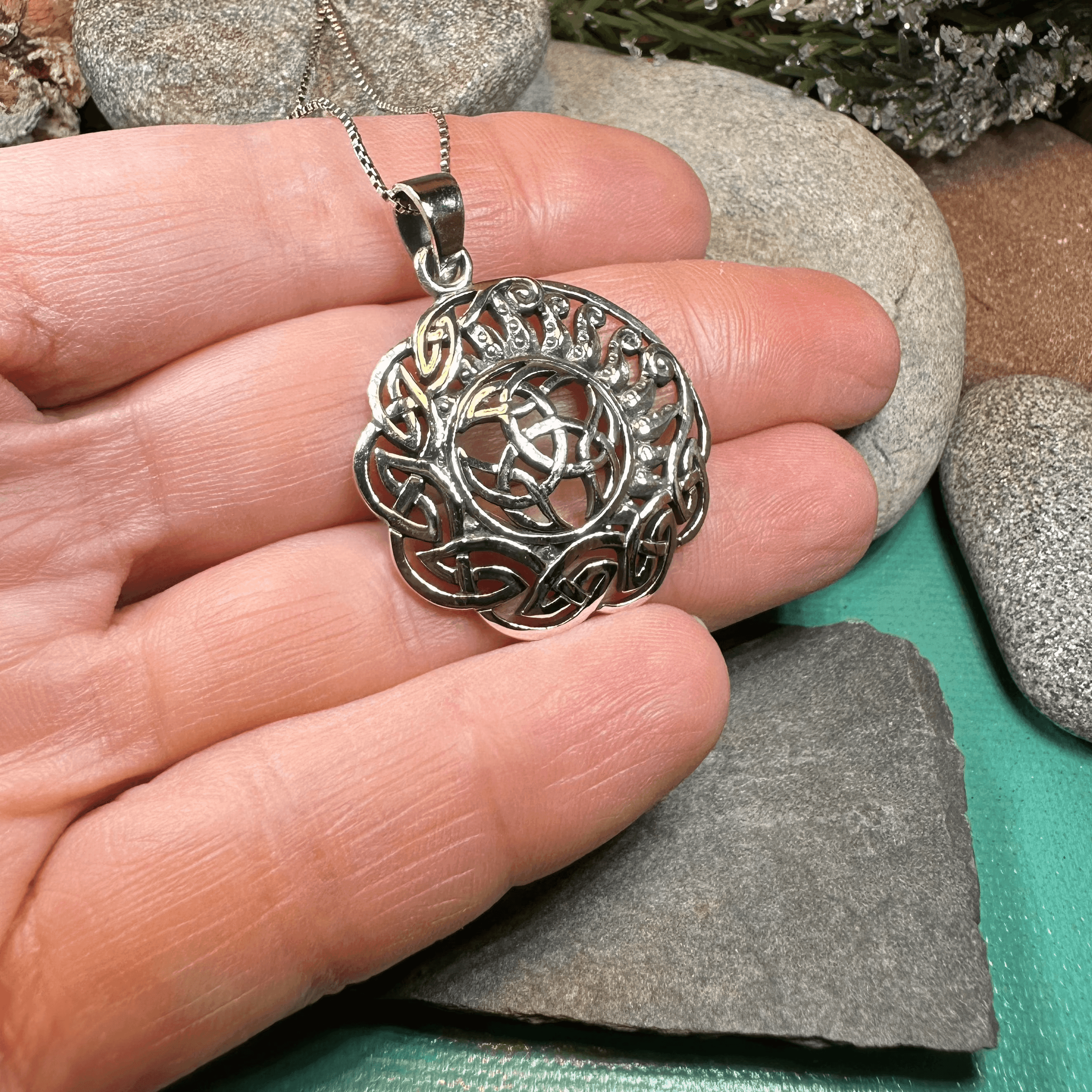 Sun Knot Necklace - 18